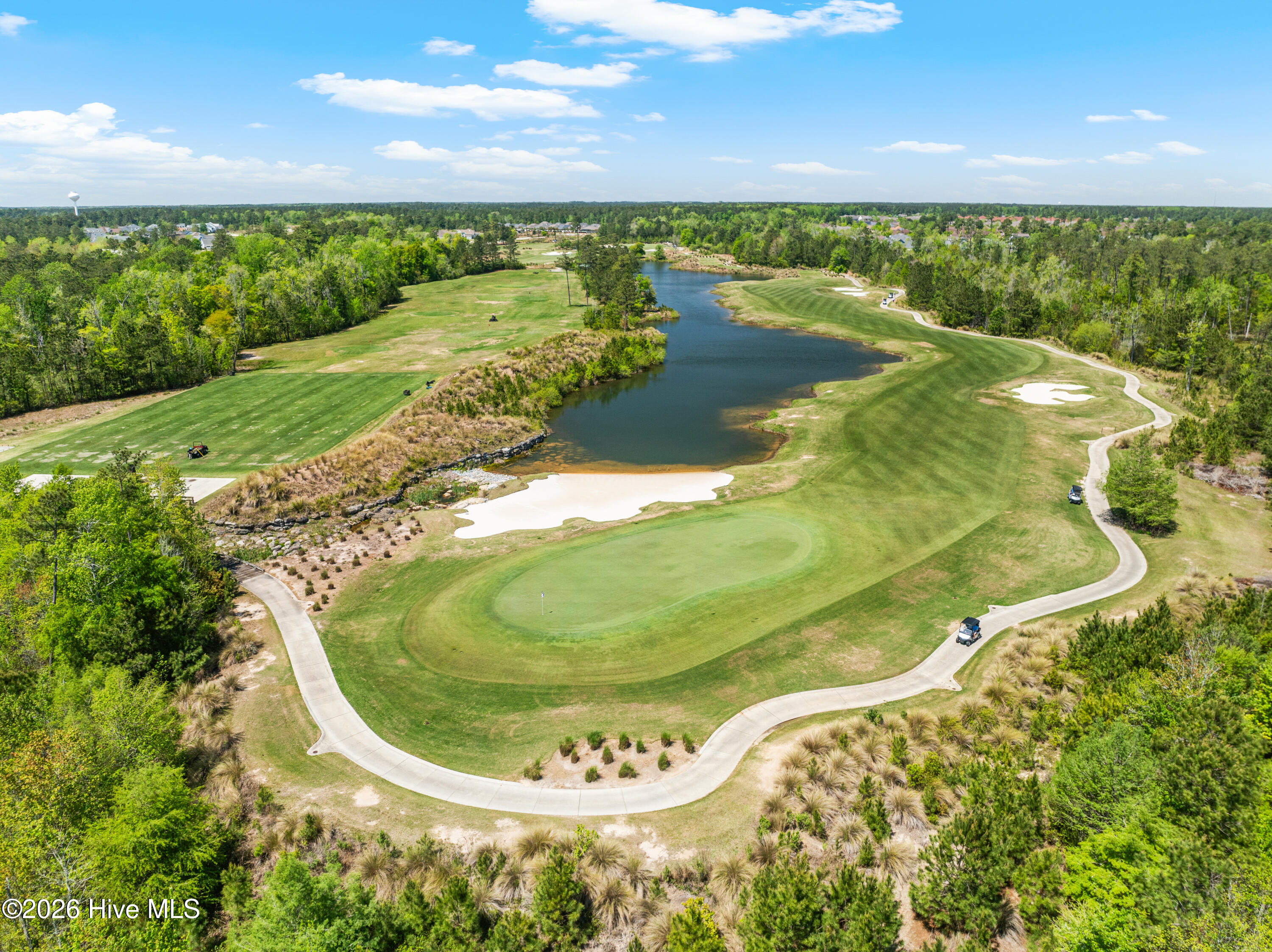 100564310 | Photo 81