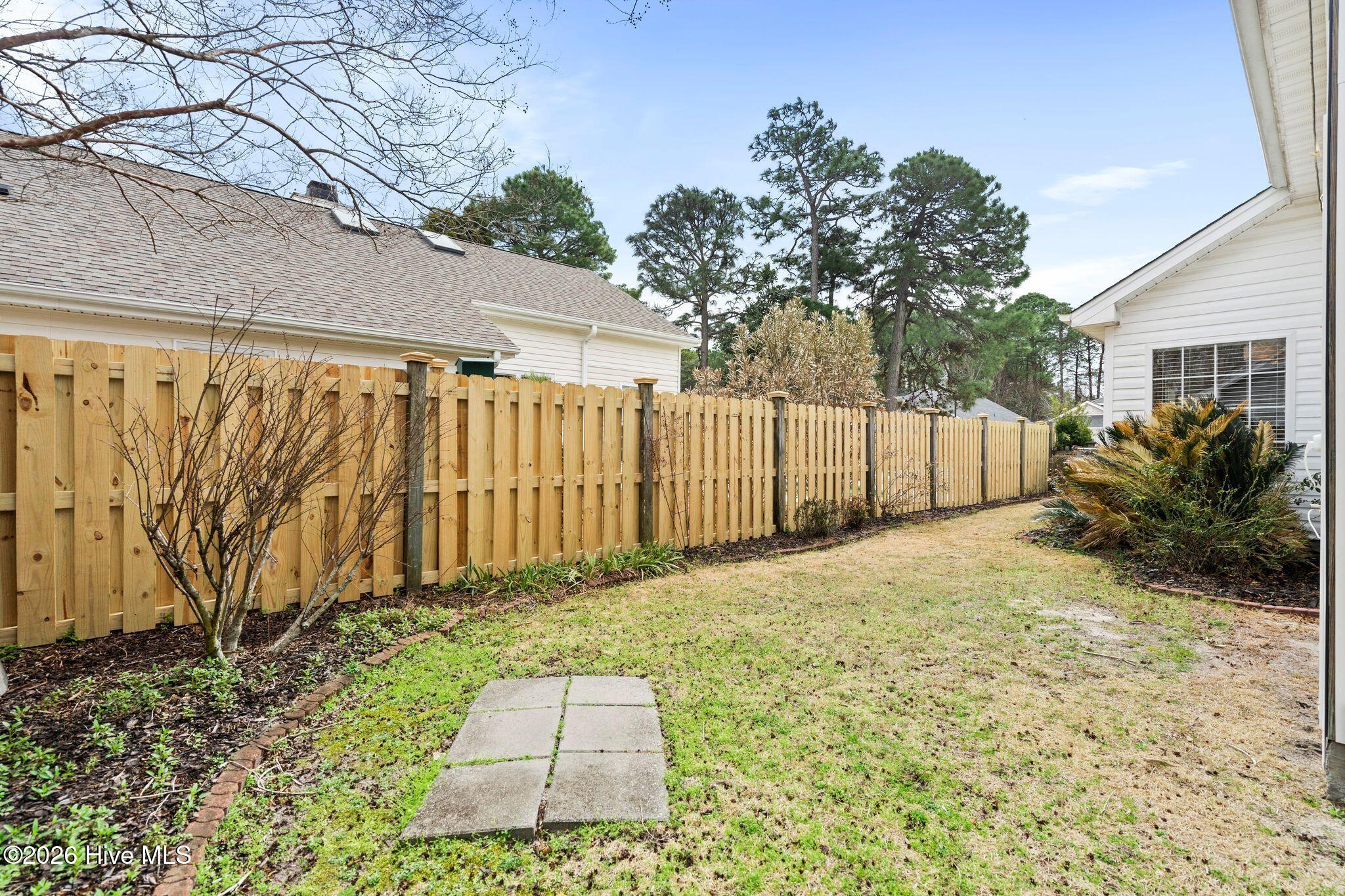 100558040 | Photo 39