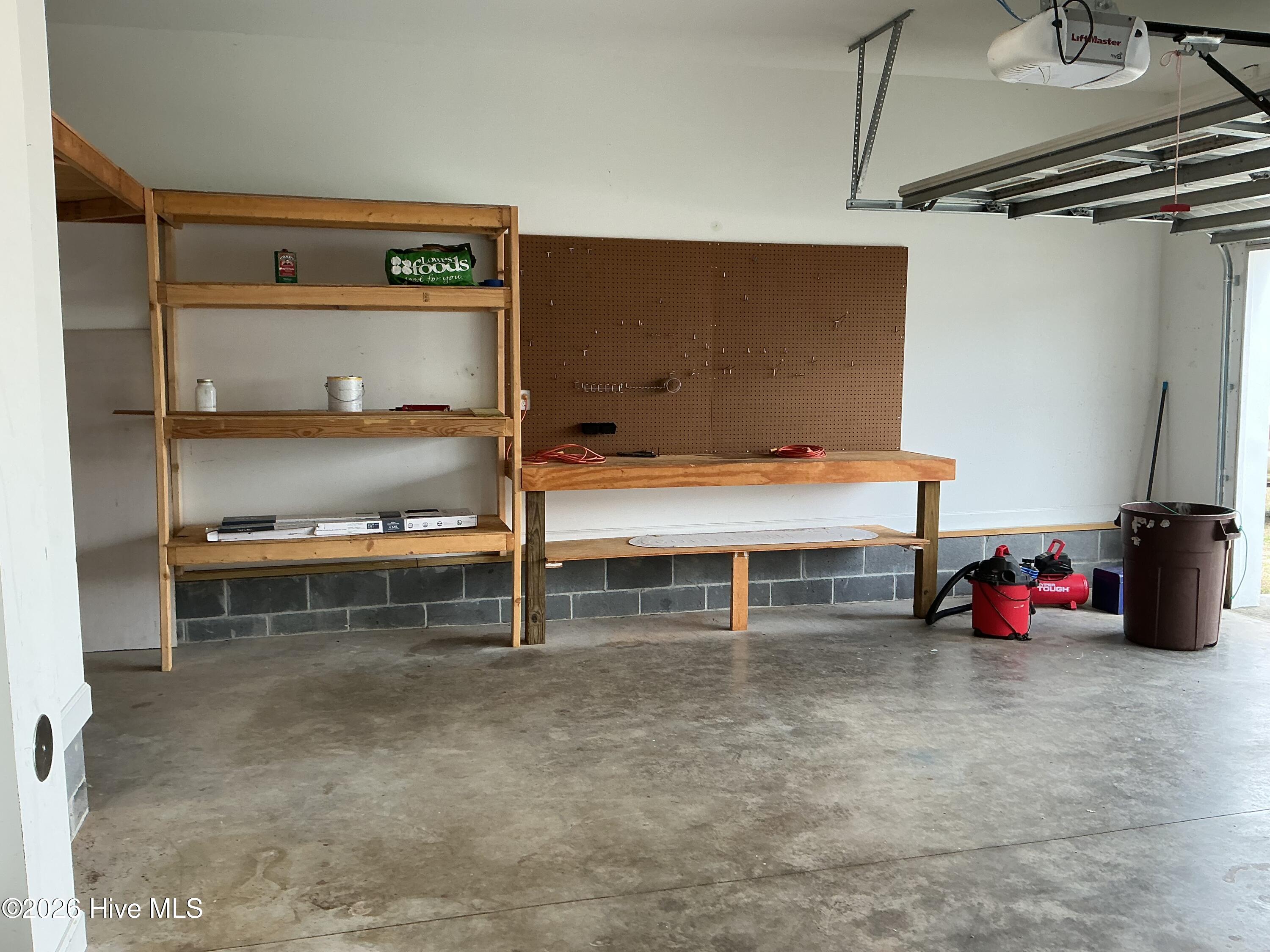 100556854 | Photo 20