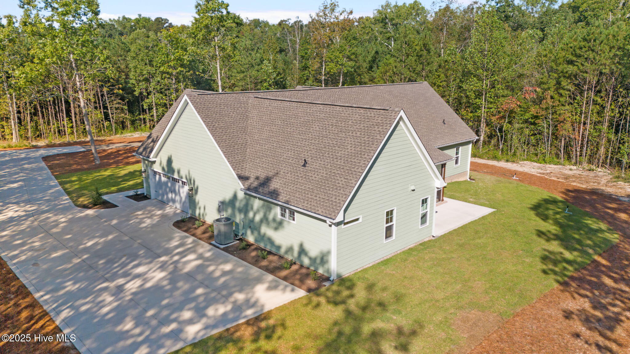 150 Hickory Pointer Way