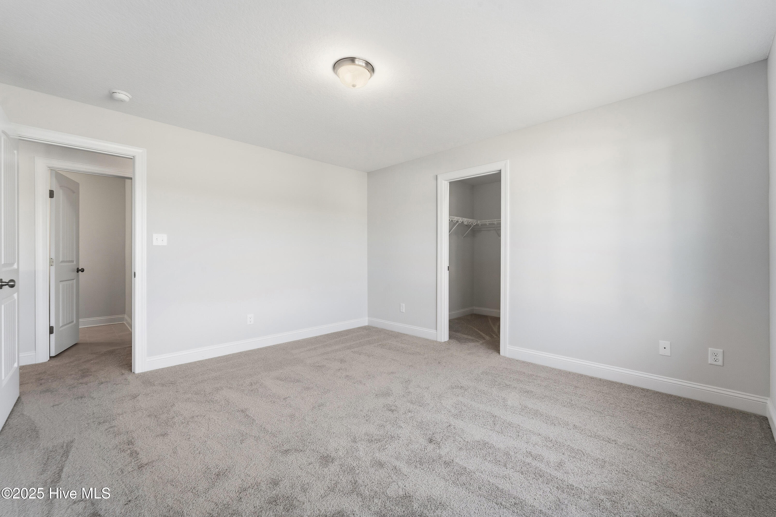 100507195 | Photo 31