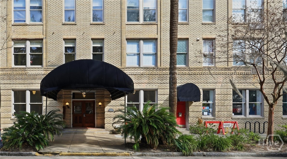 Homes for sale in Savannah, GA | 106 W Gwinnett St #5F, Savannah, GA 31401 | MLS# SA348478