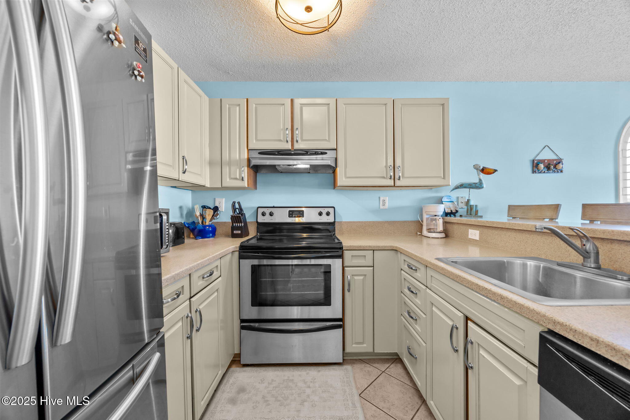 100529648 | Photo 19