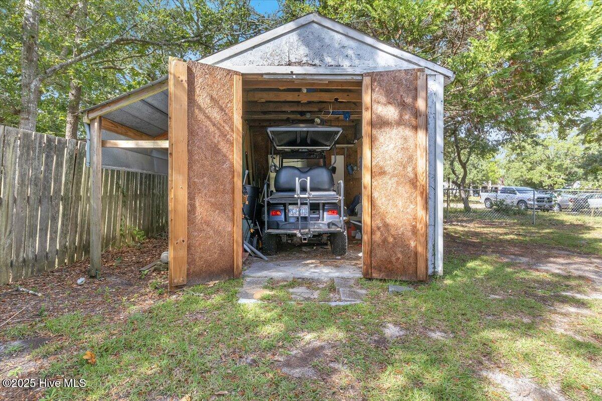 100535425 | Photo 19