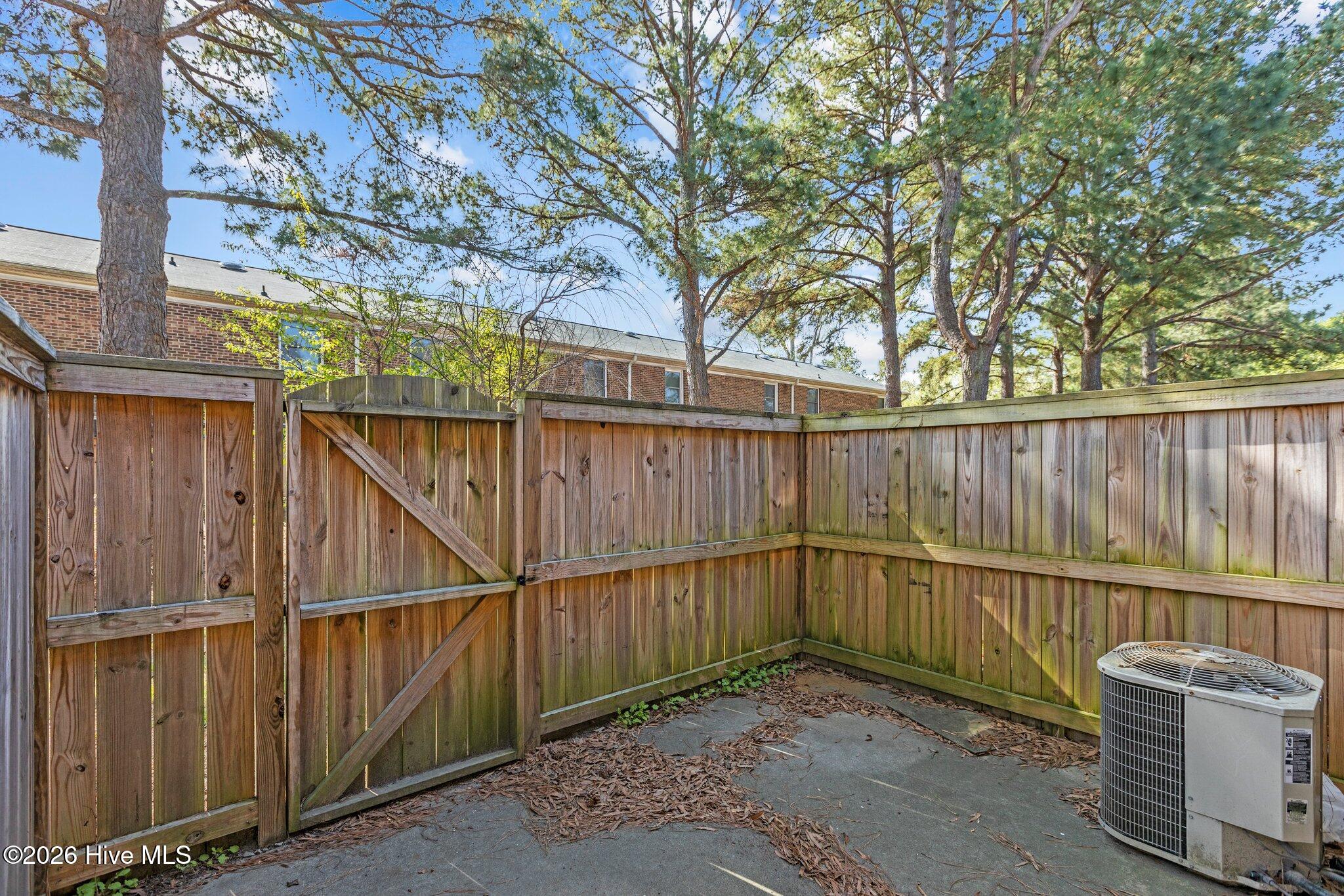 101 David Drive, #B15, Greenville, NC 27858 Listing Photo  6