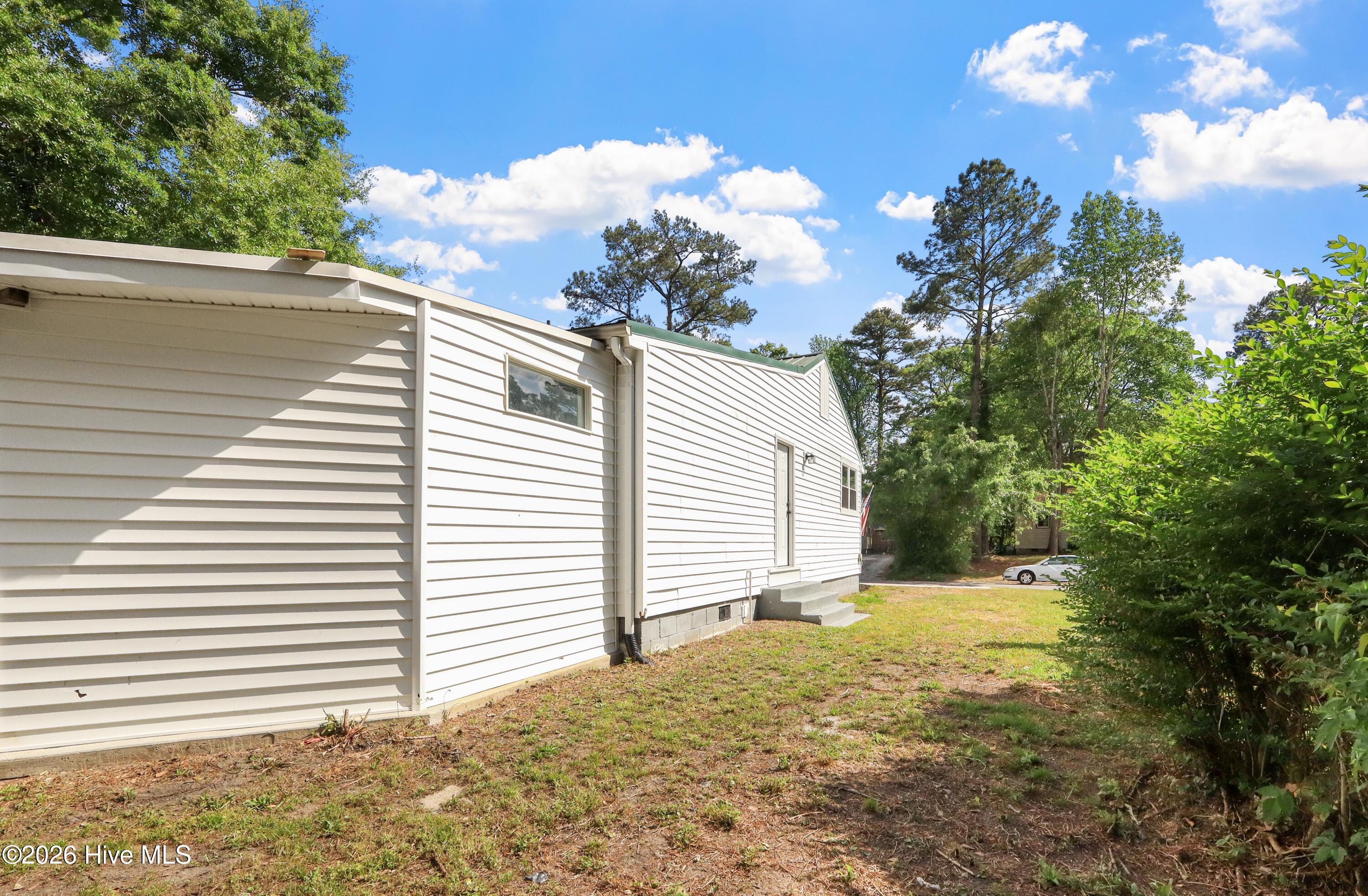 100569517 | Photo 49