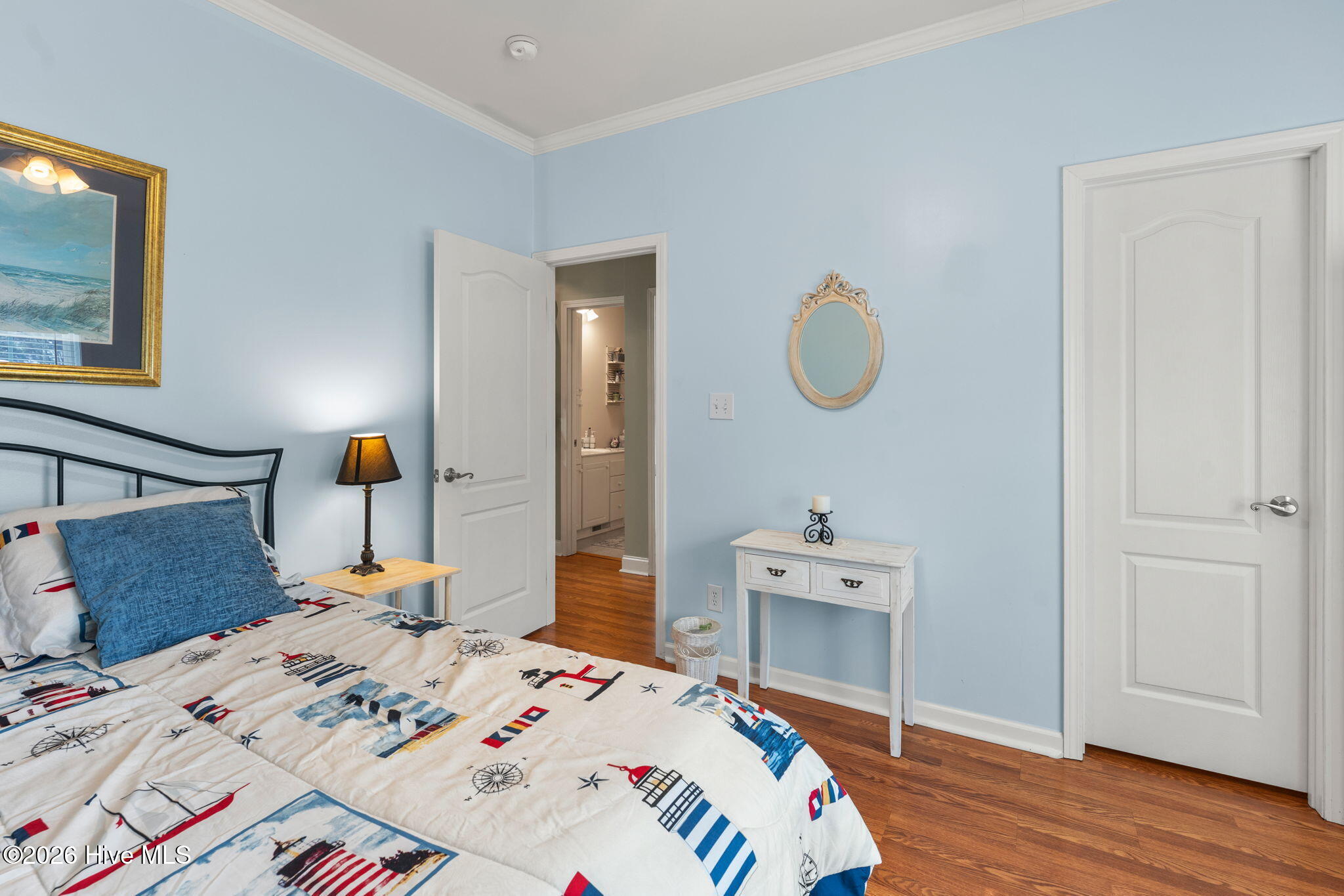 100555983 | Photo 36