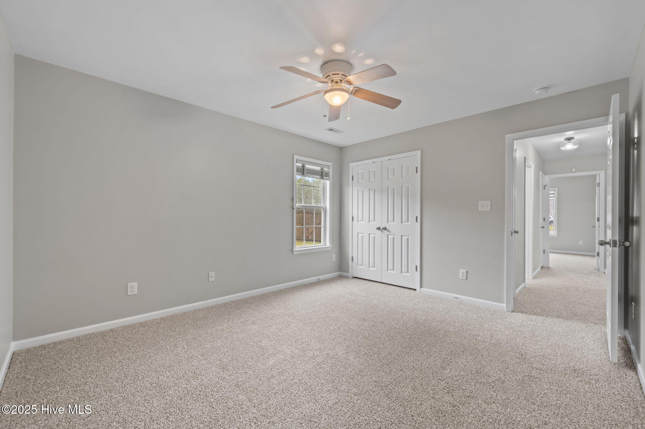 100539227 | Photo 27