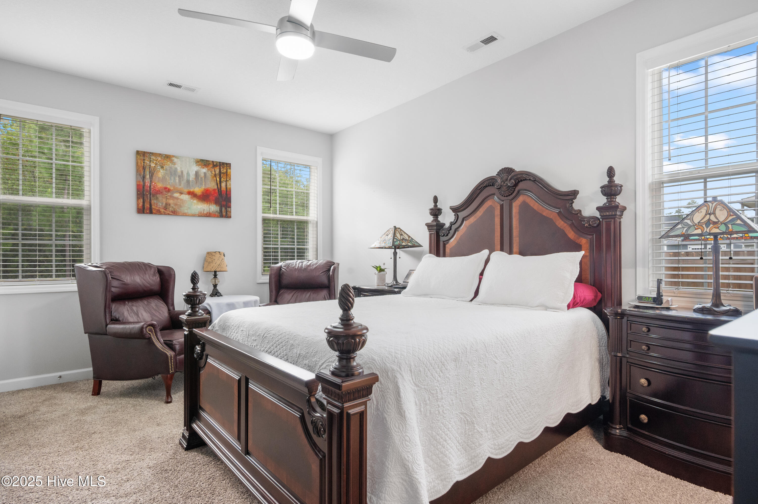 100527902 | Photo 40