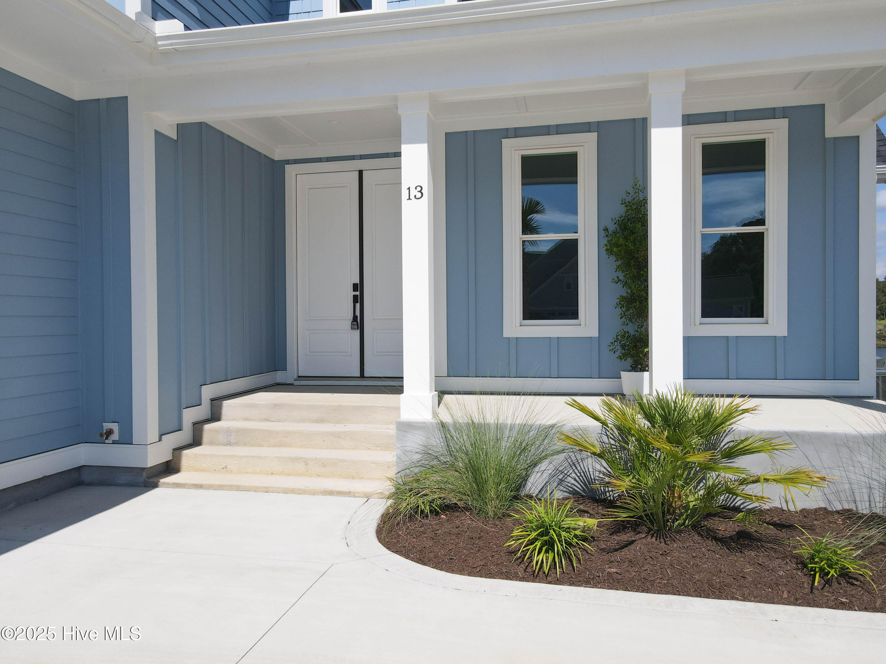 100539536 | Photo 152