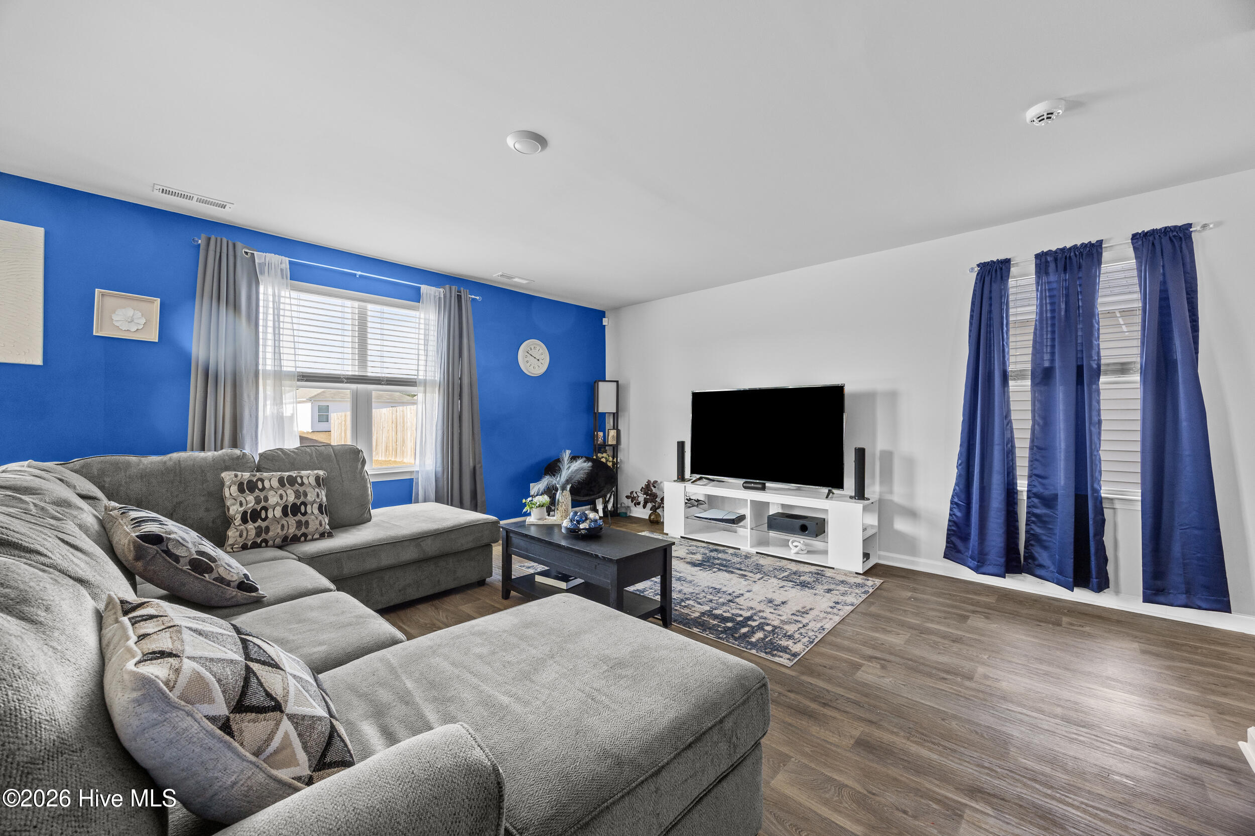 100550016 | Photo 14