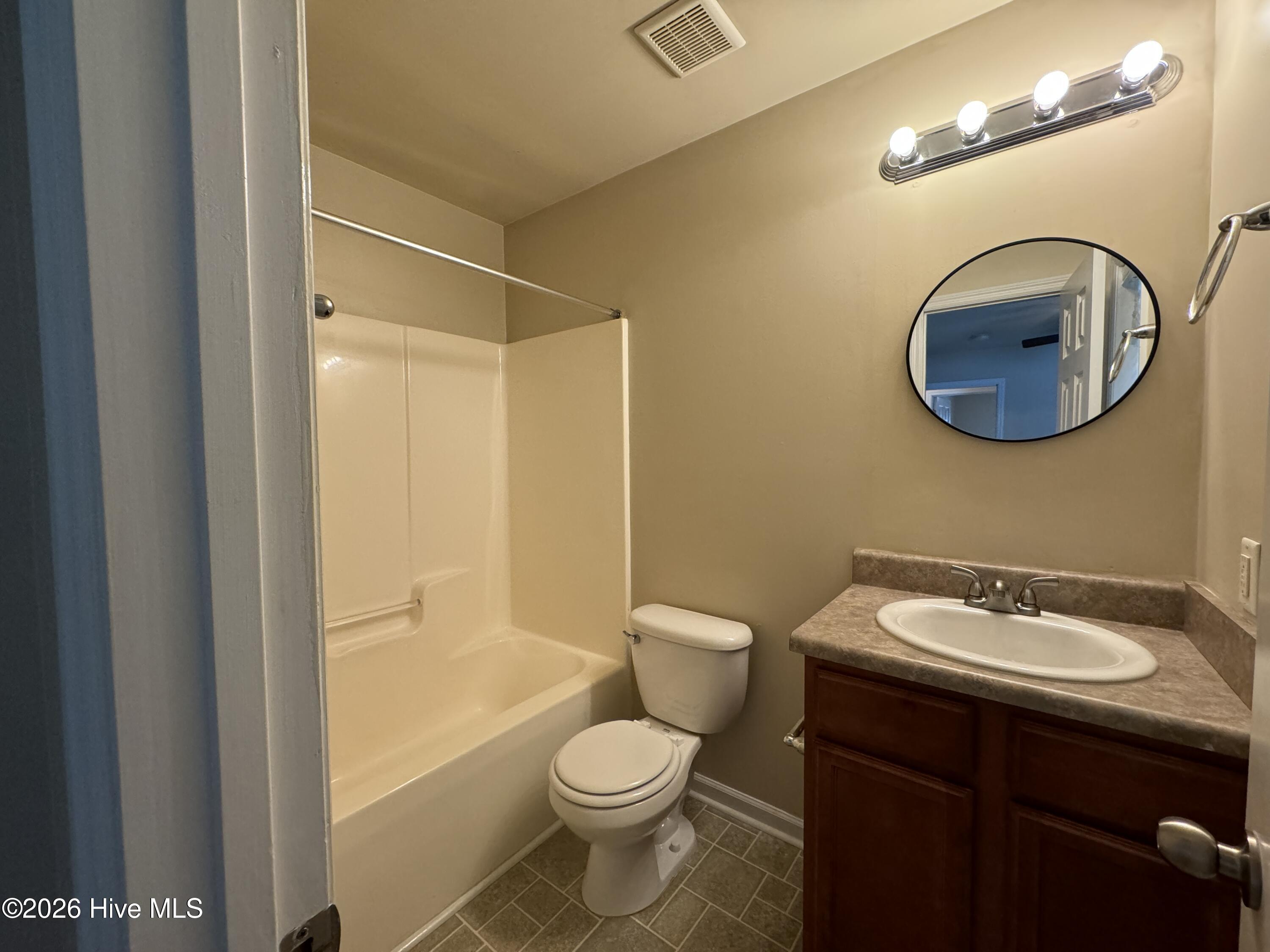 100567130 | Photo 12