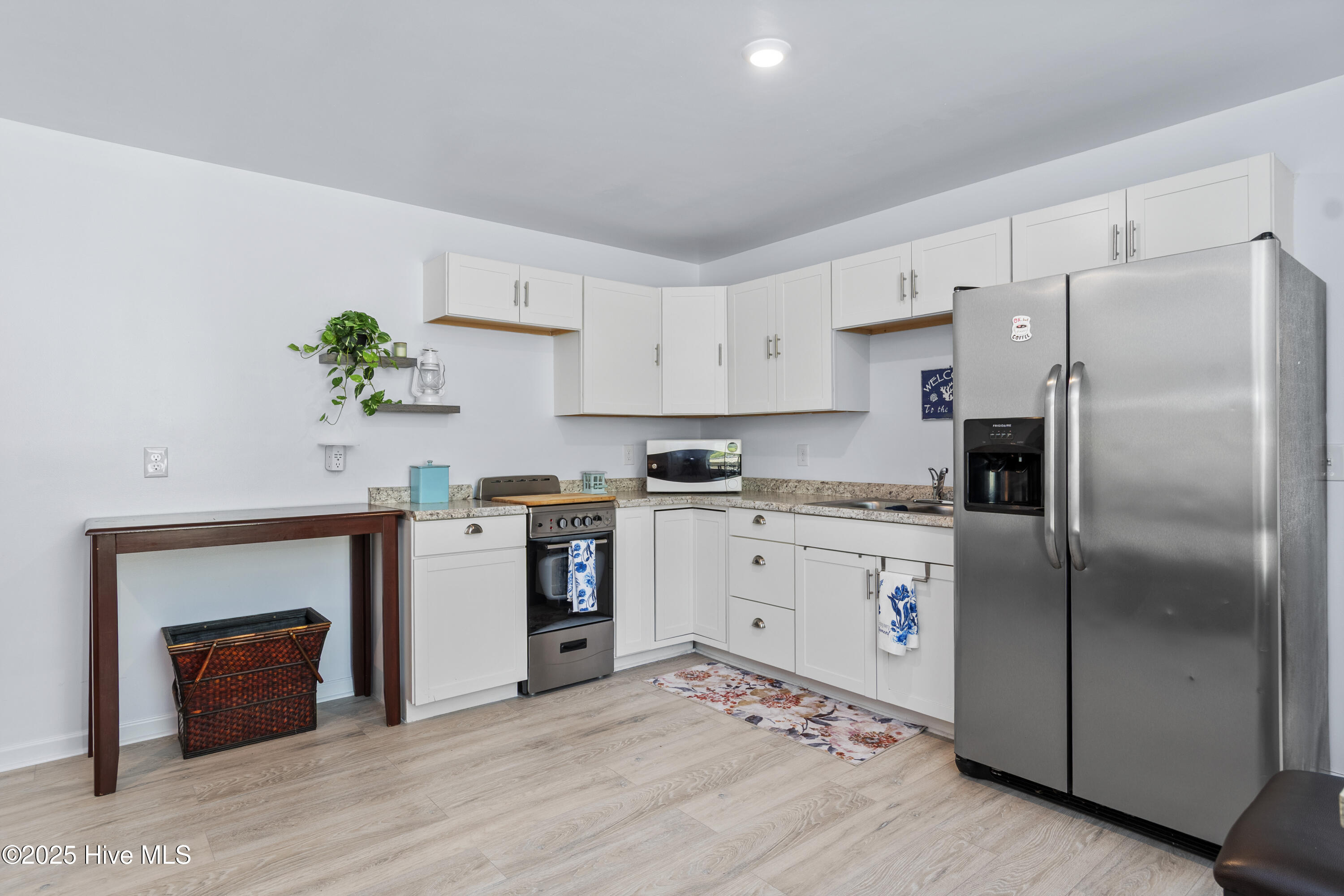 100520173 | Photo 53