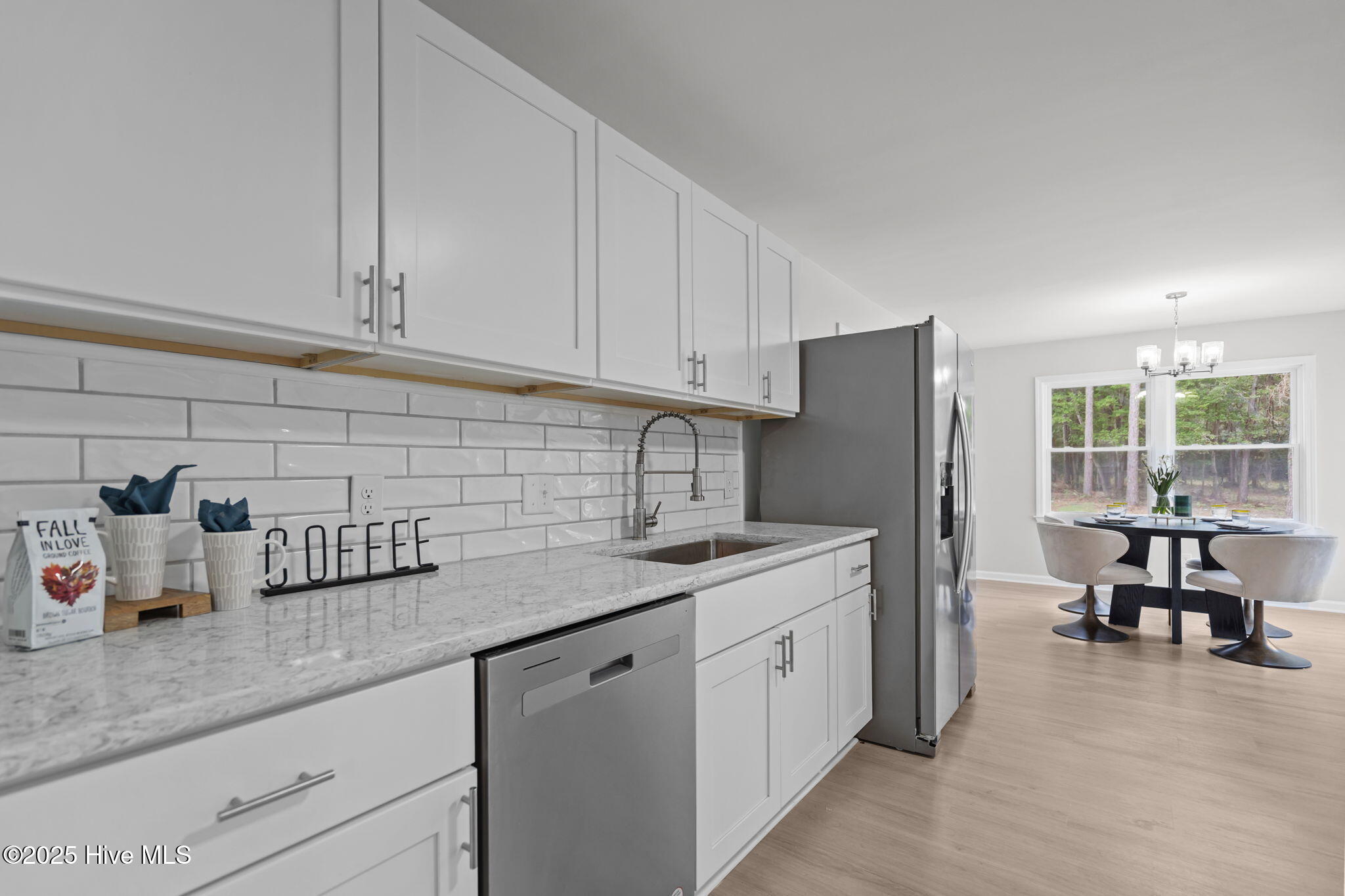 100527627 | Photo 18