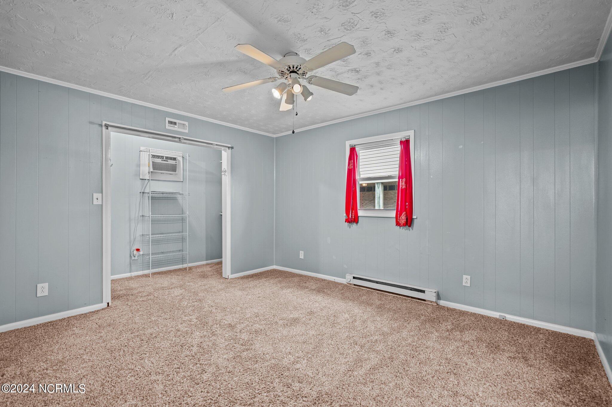 100546167 | Photo 24