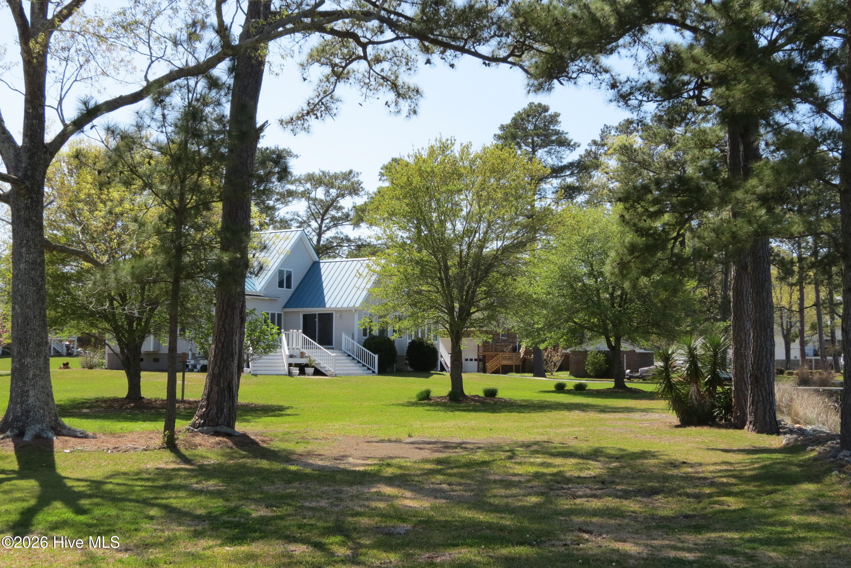 609 Mills Road,Oriental