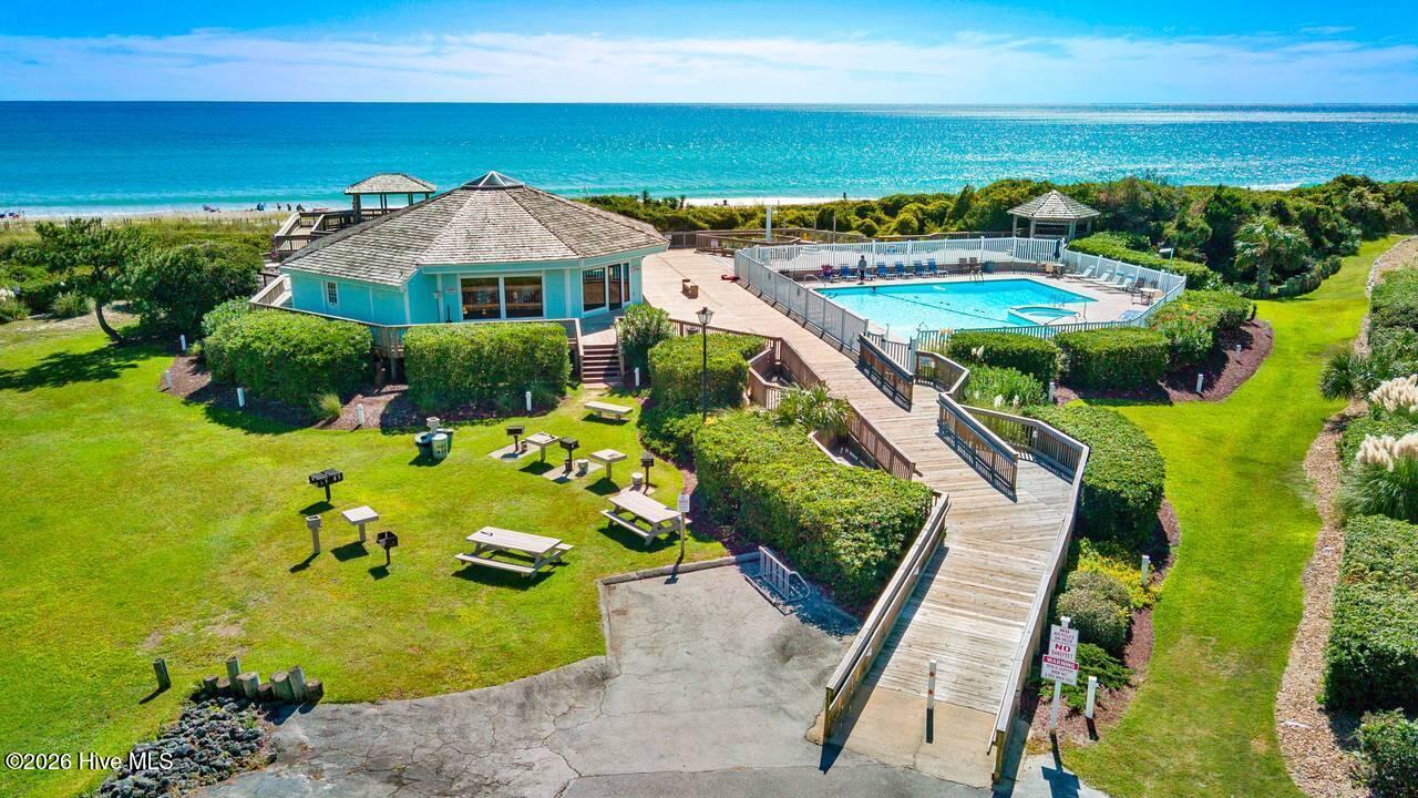 100557606 | Photo 32