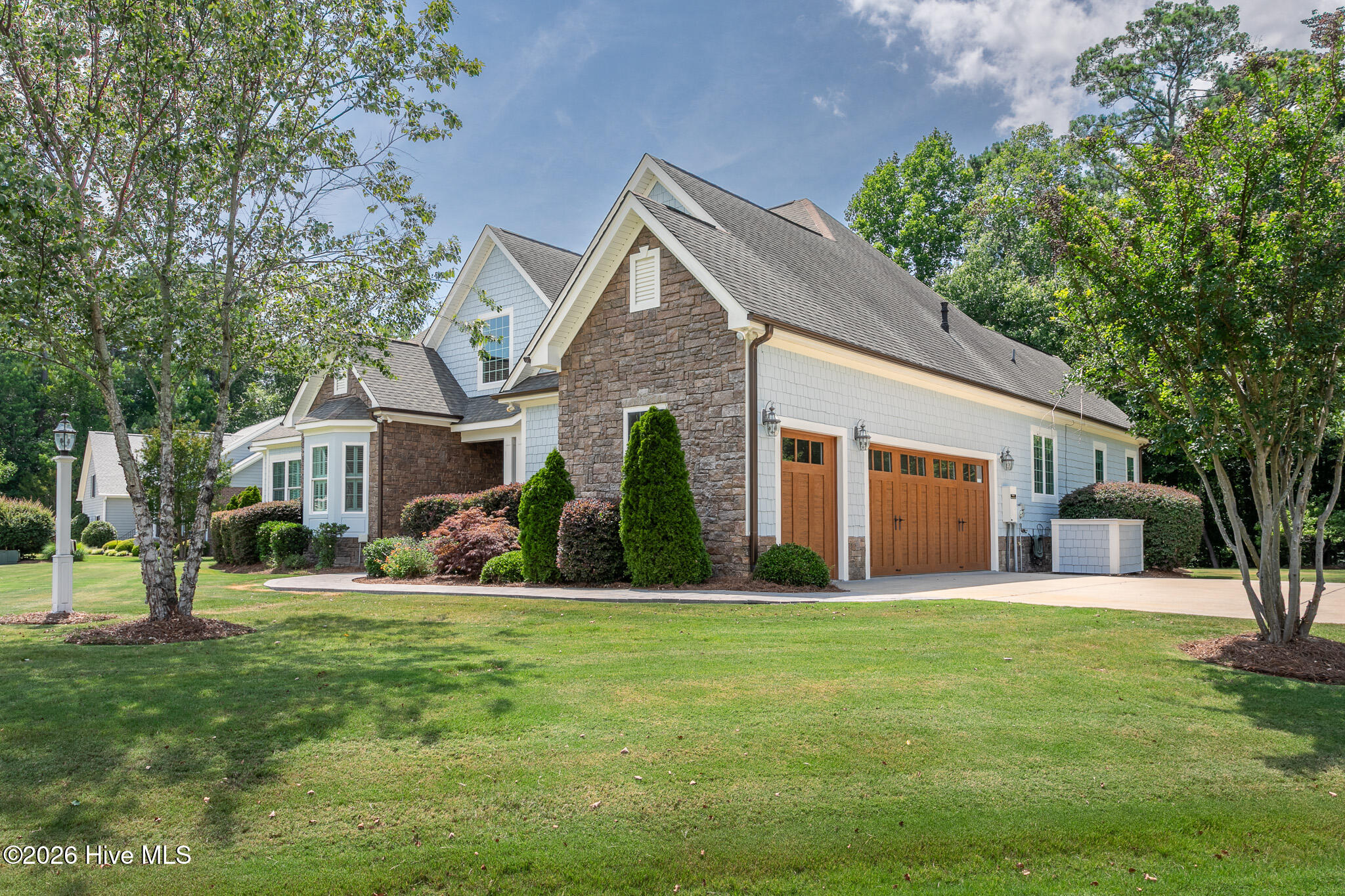 Featured listings