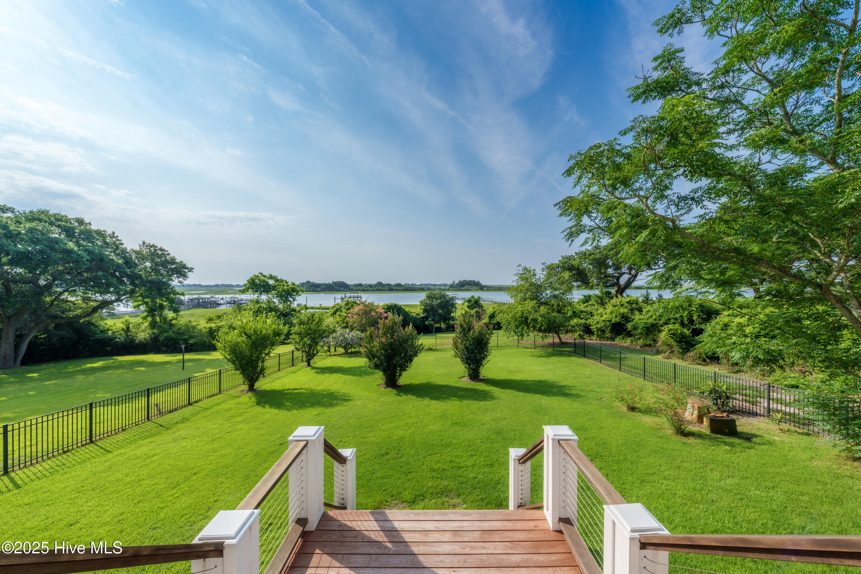 100510082 | Photo 28