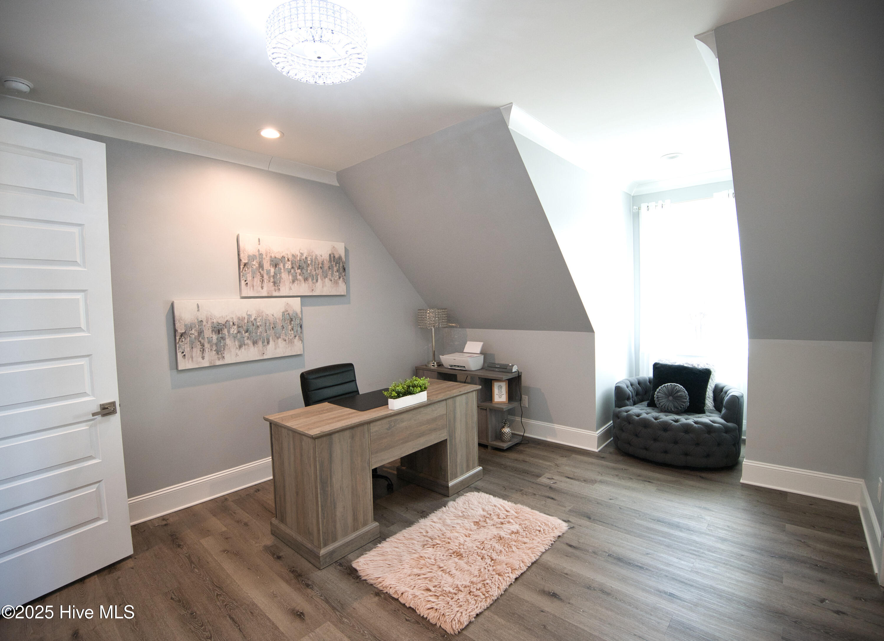 100546521 | Photo 67