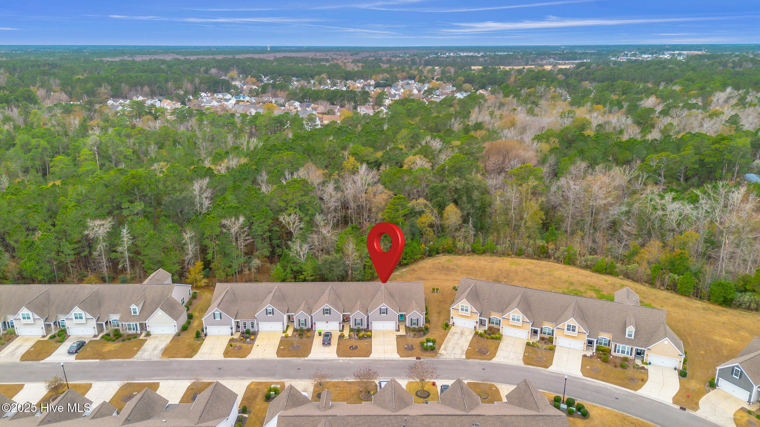 100546180 | Photo 36