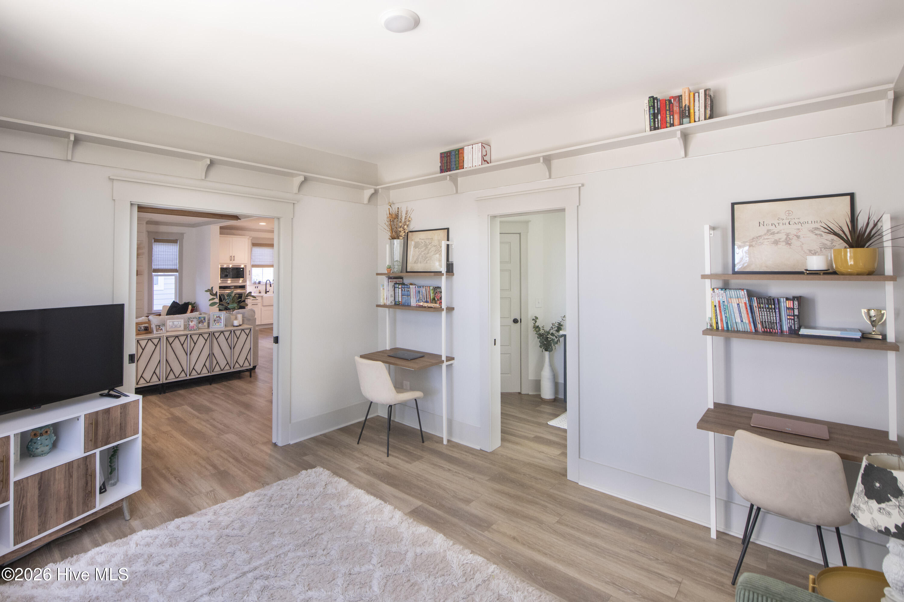 100563694 | Photo 30