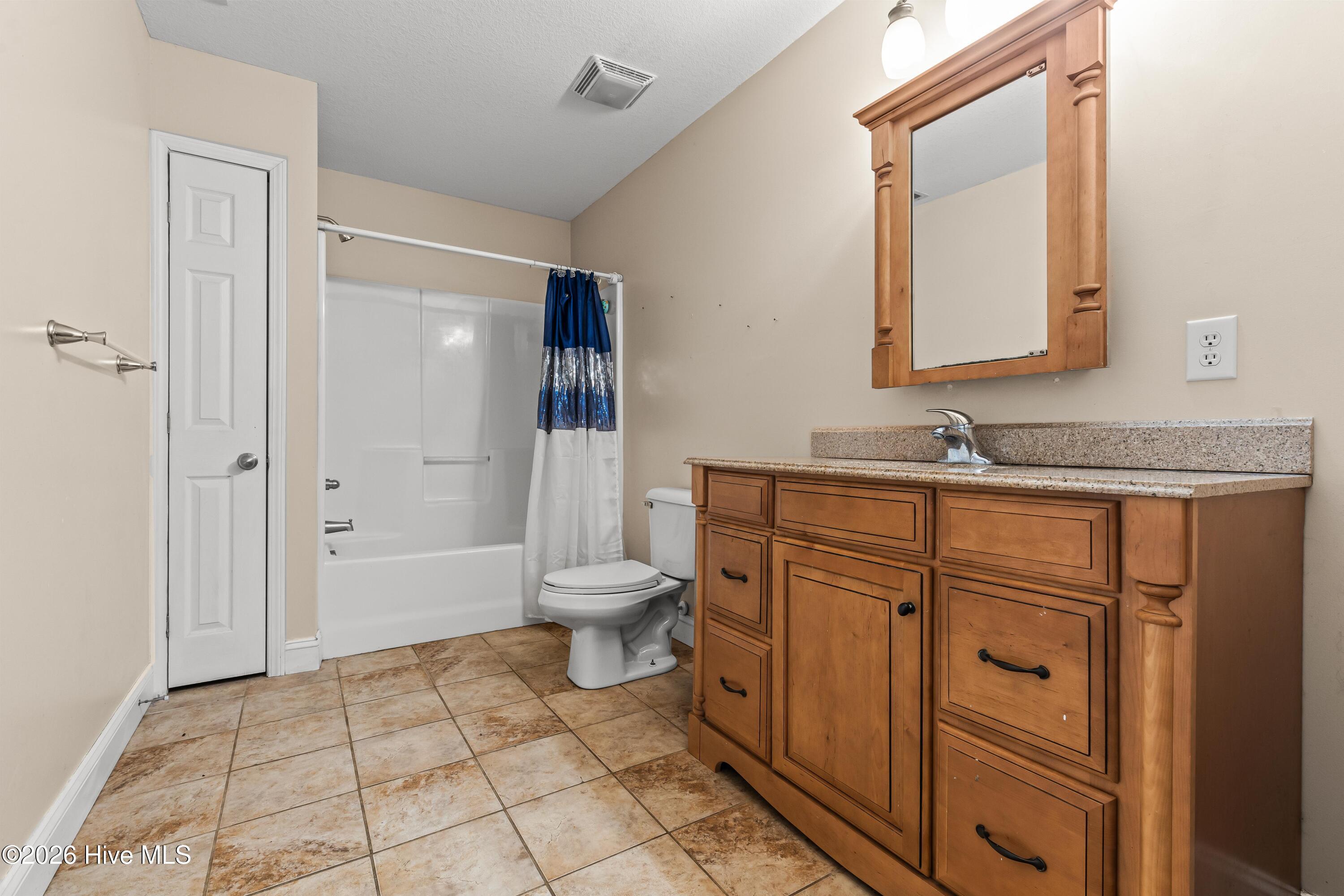 100559175 | Photo 33