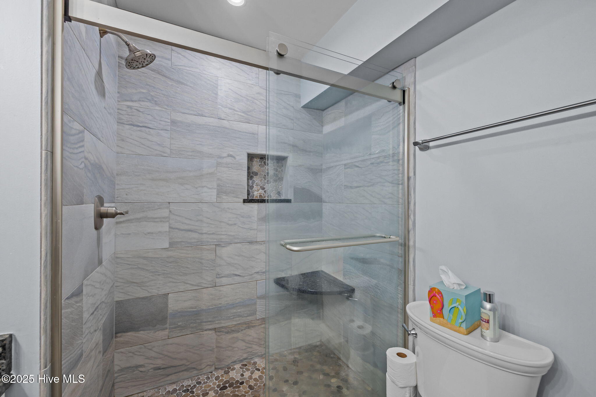 100530599 | Photo 28