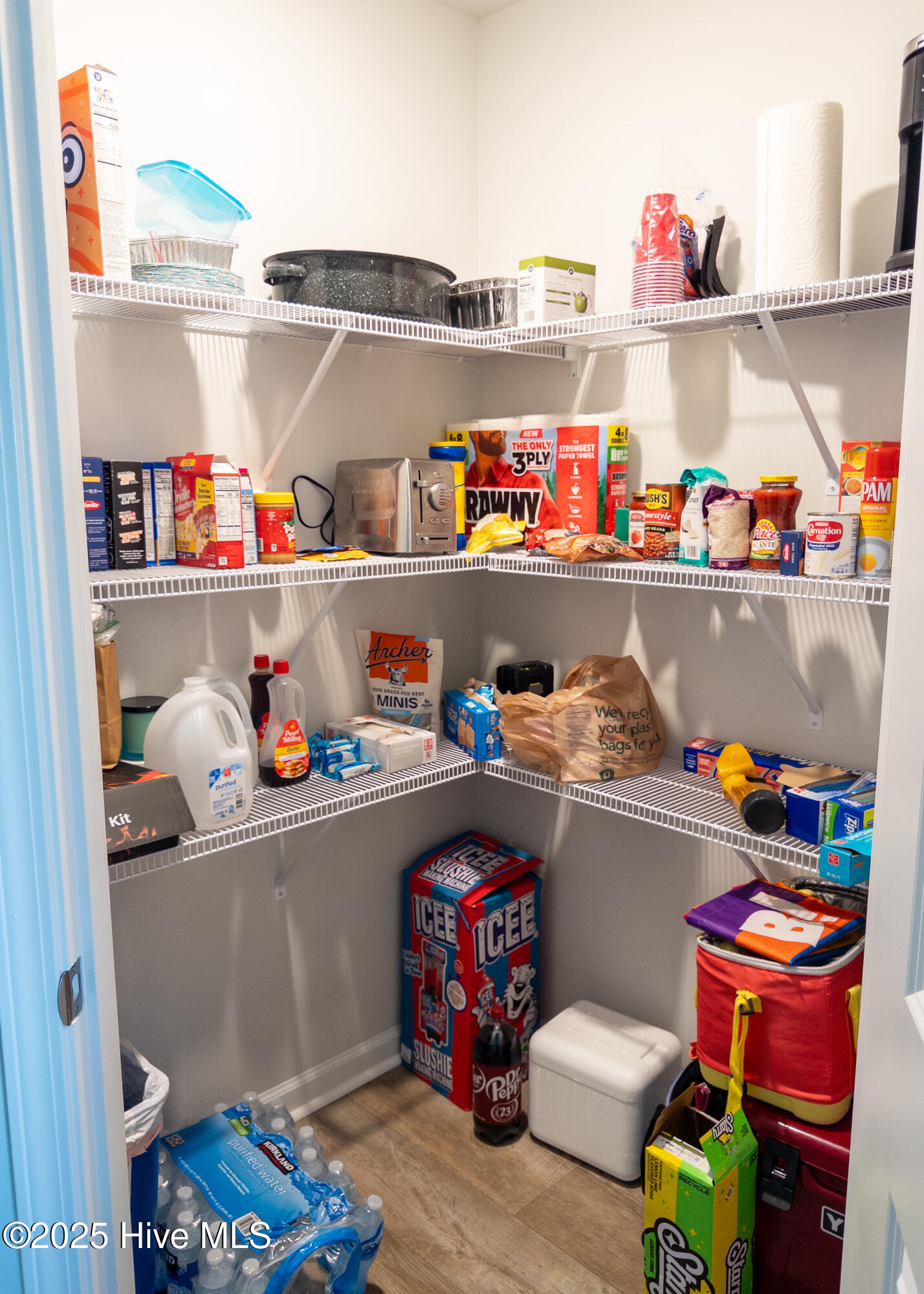 100543379 | Photo 18