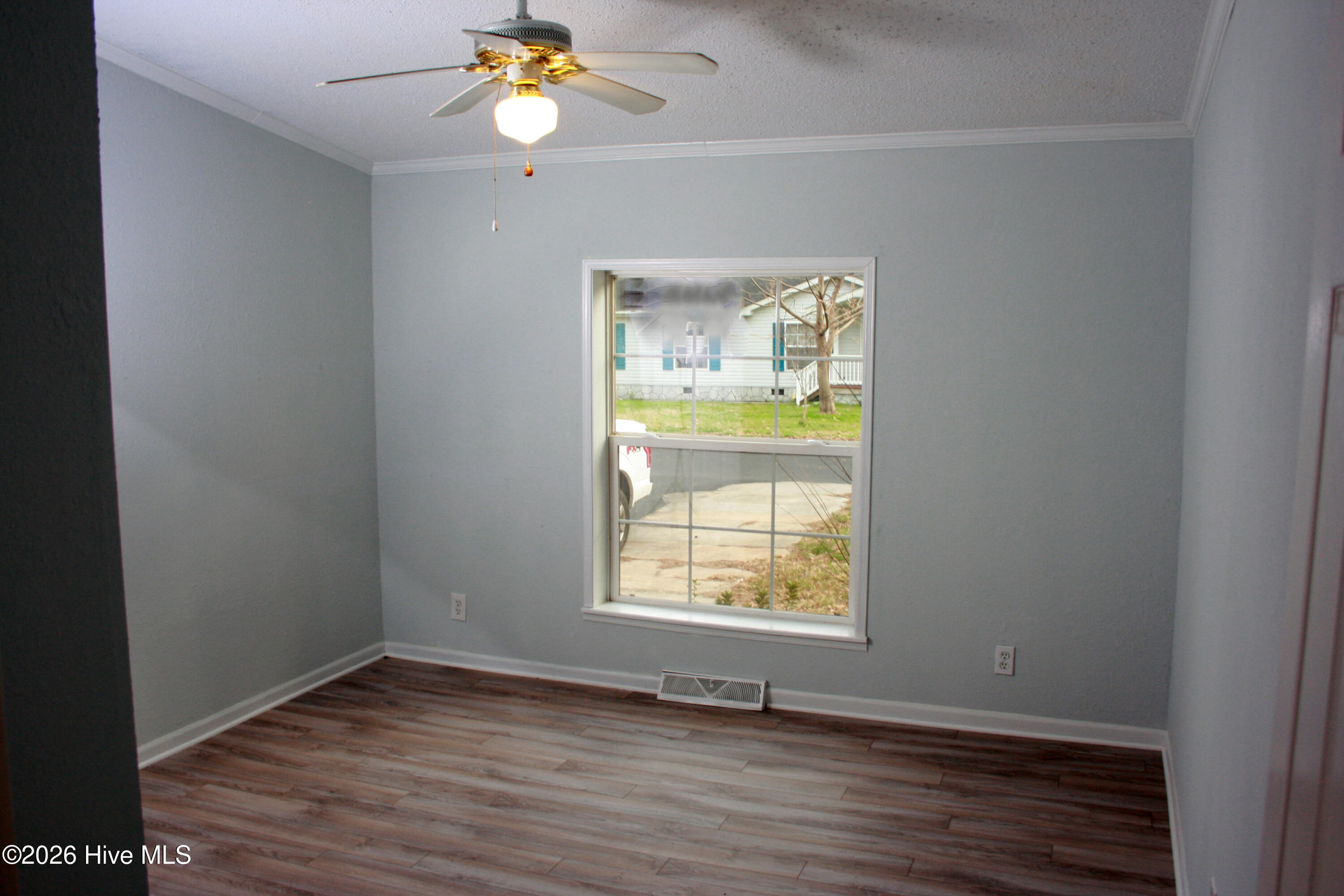 100560044 | Photo 14