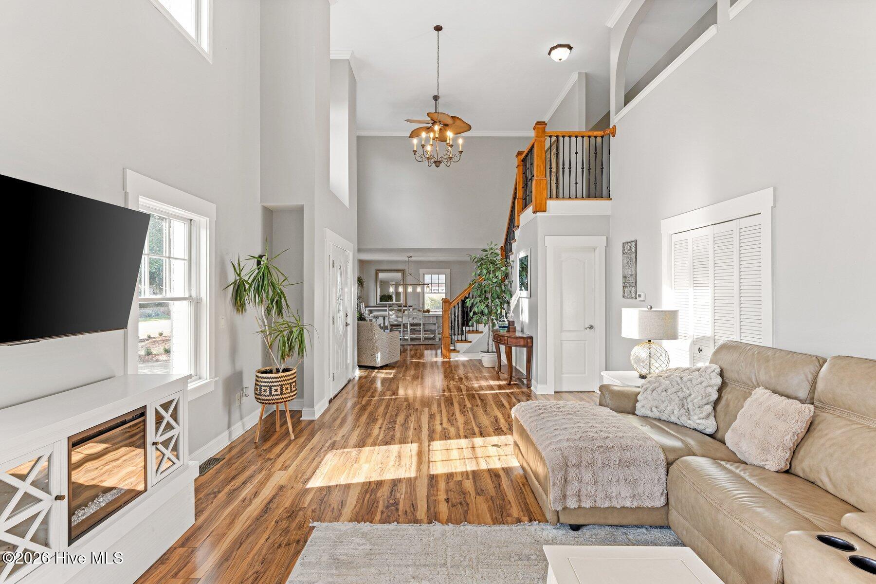 100551299 | Photo 13