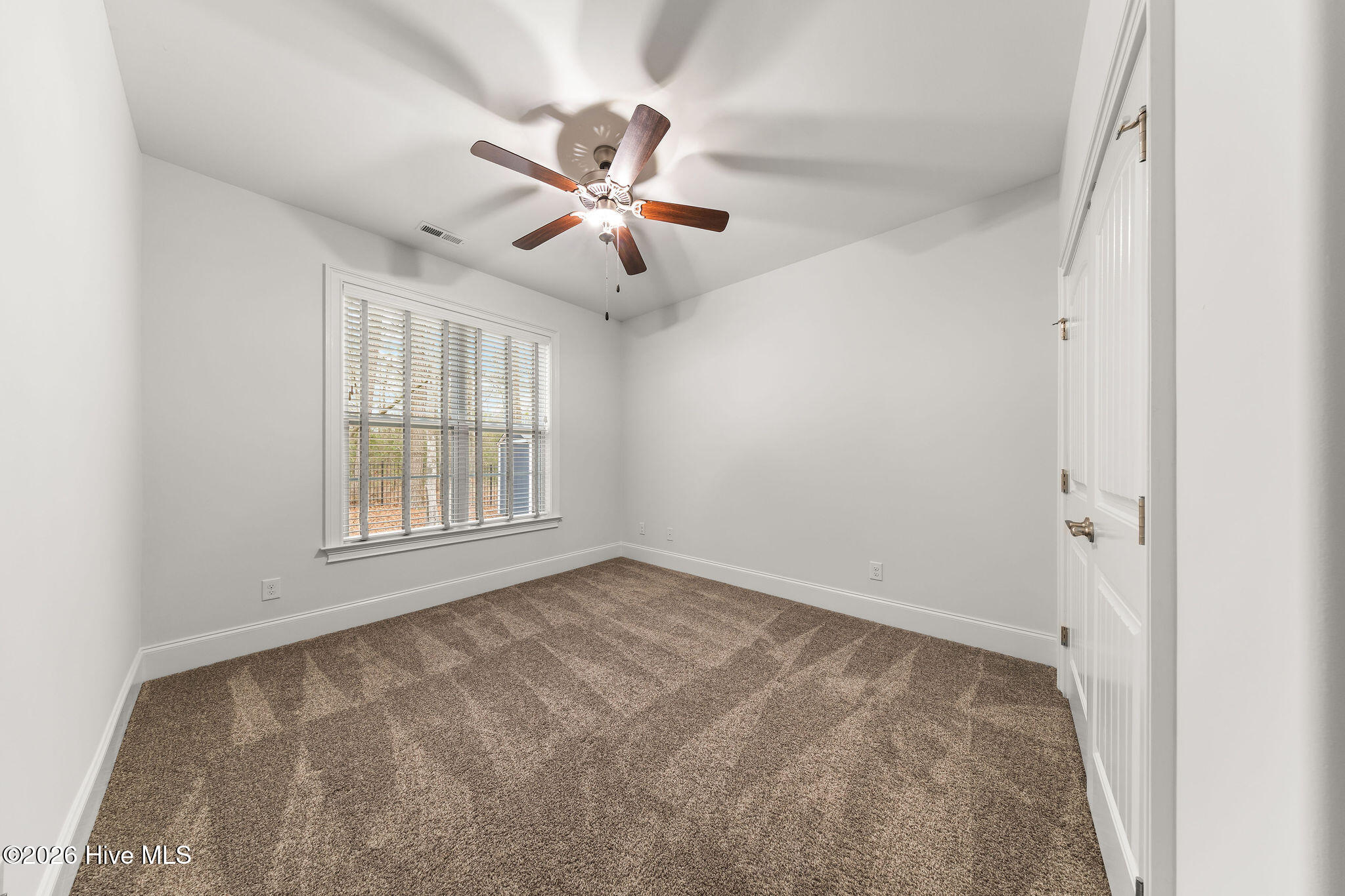 100554356 | Photo 36