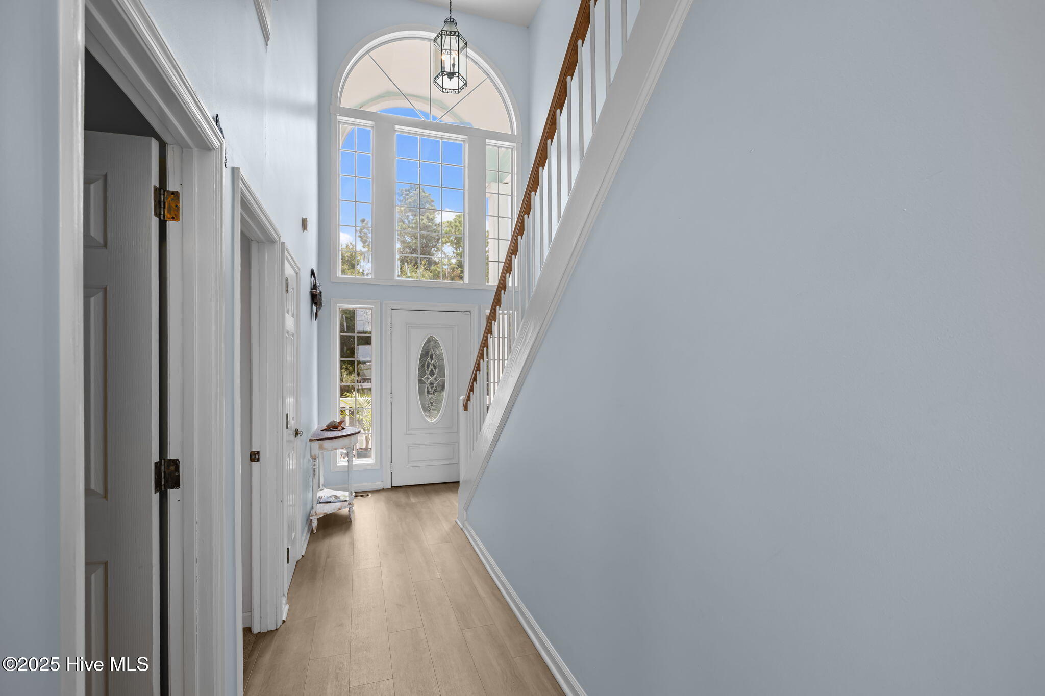 100526742 | Photo 28