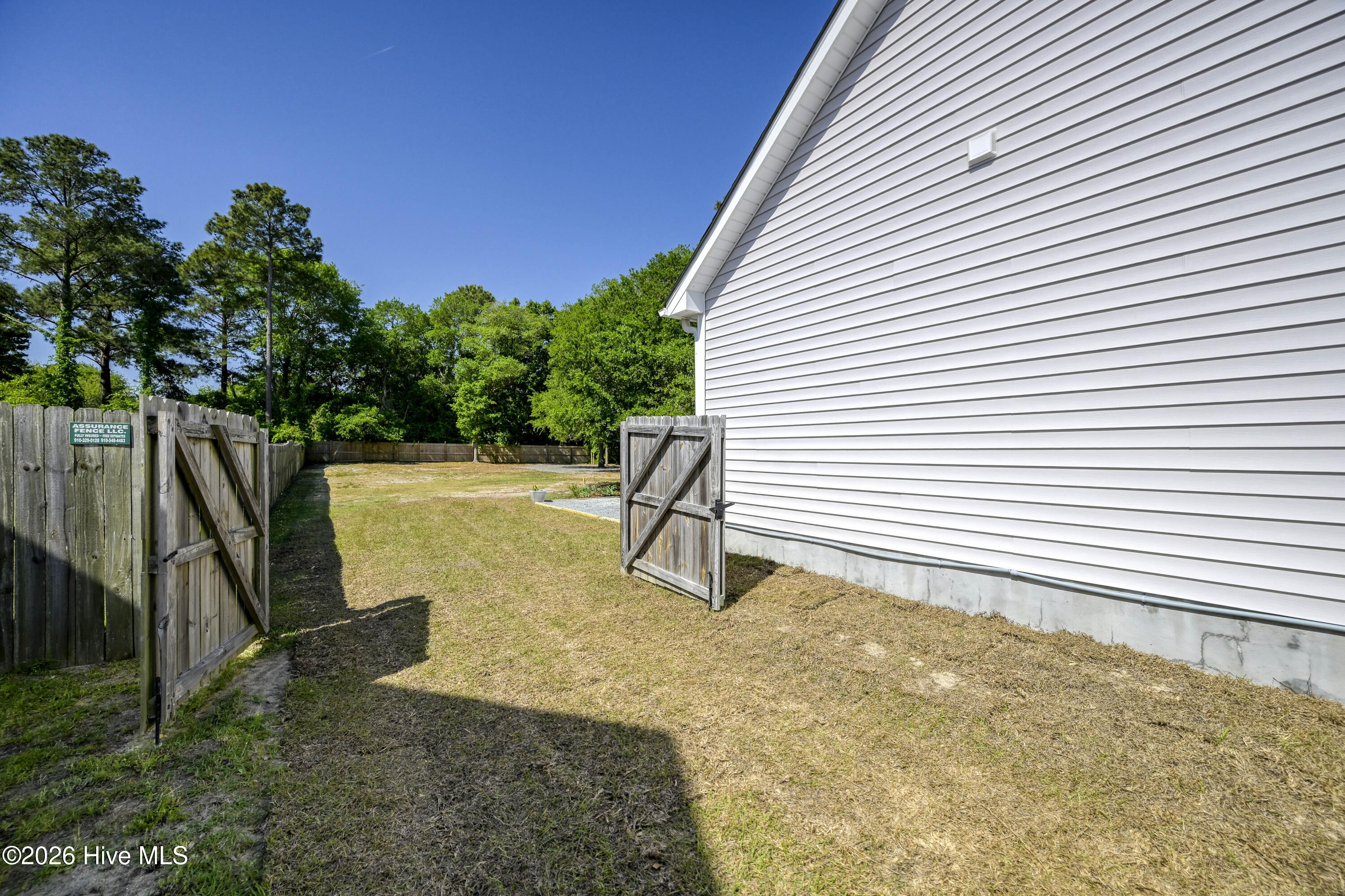 100569284 | Photo 35