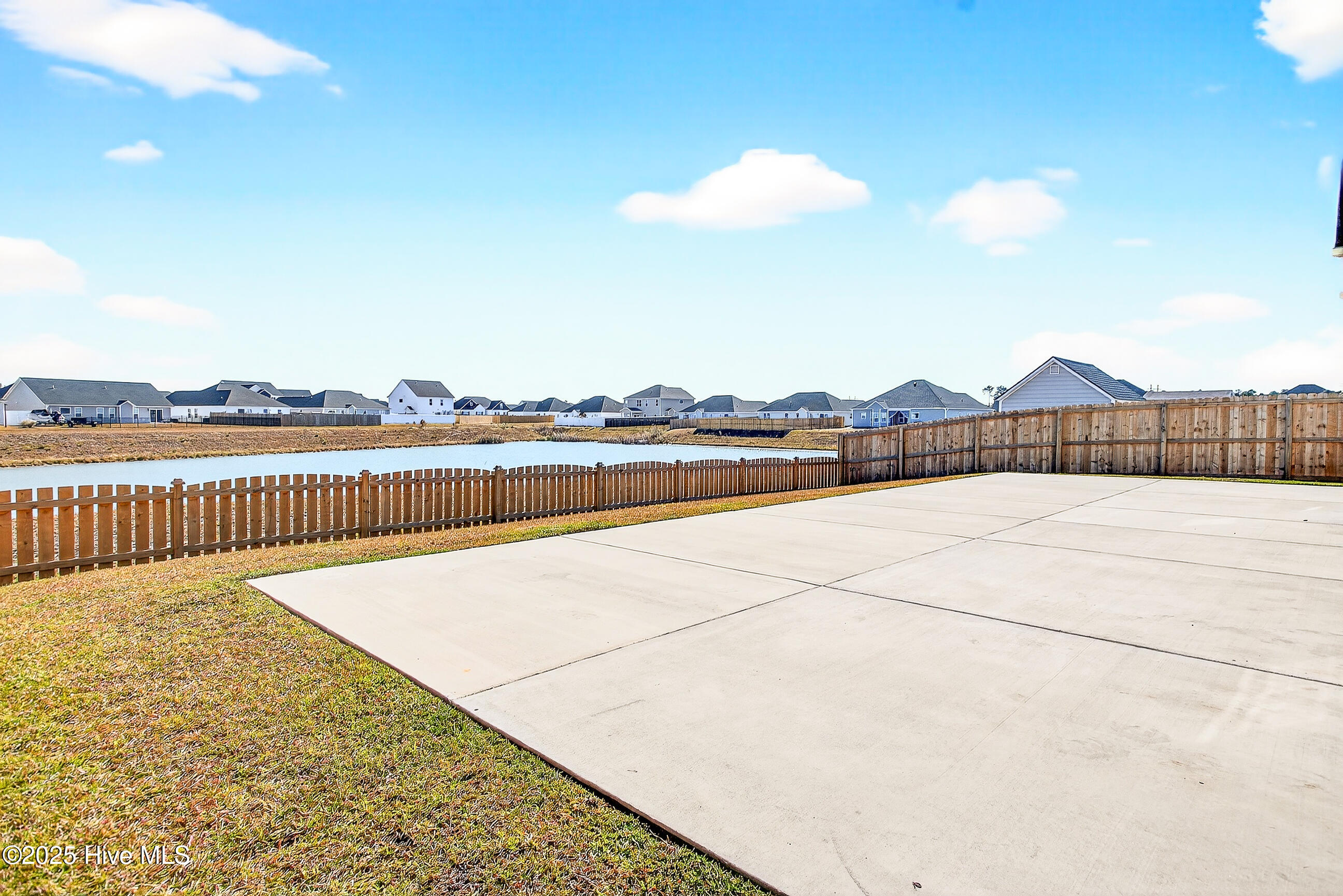 100539461 | Photo 31