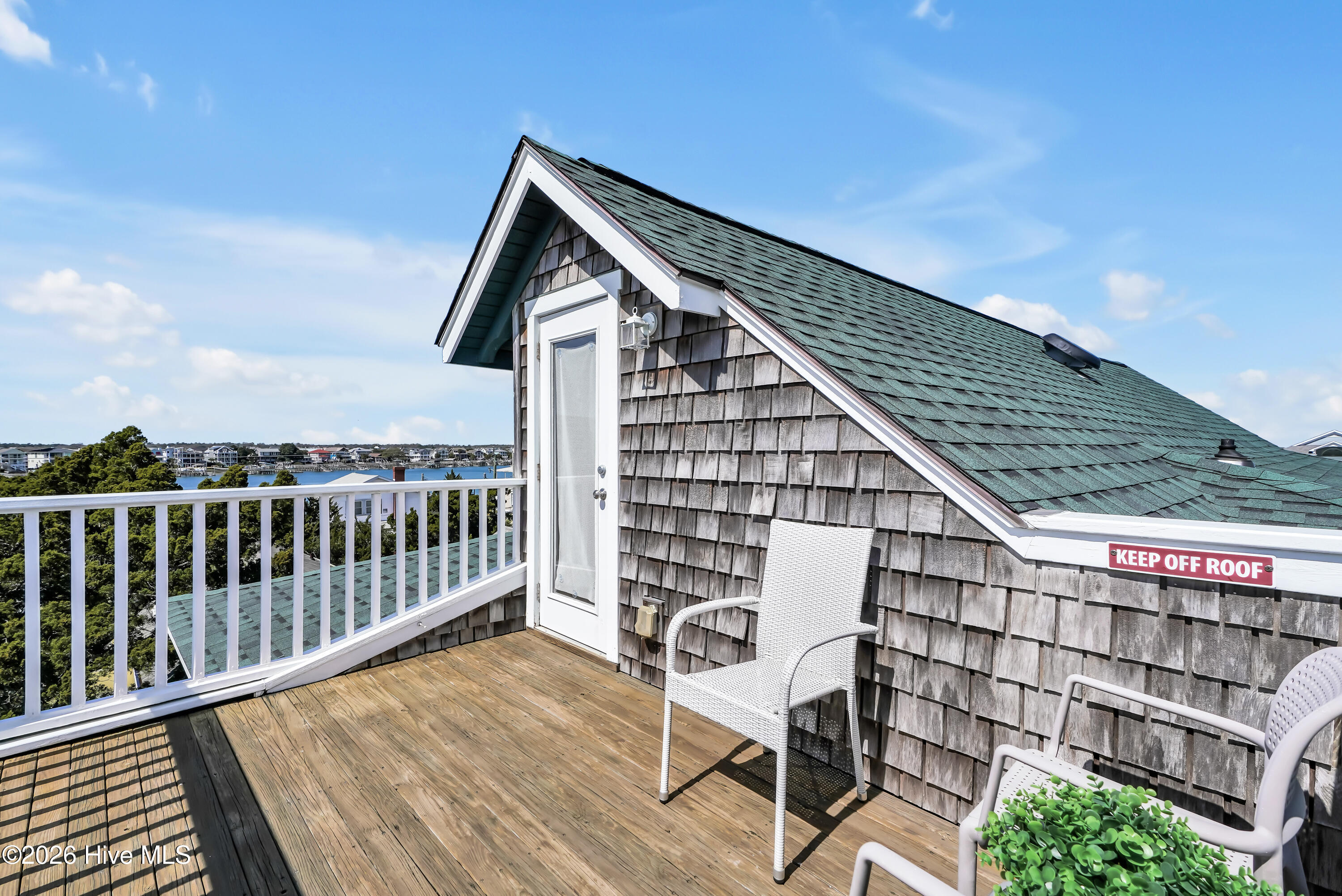 100562457 | Photo 58