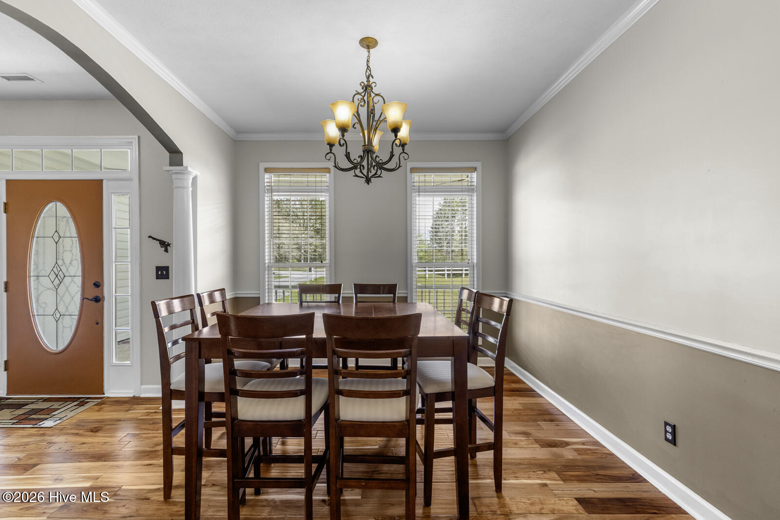 100563110 | Photo 11