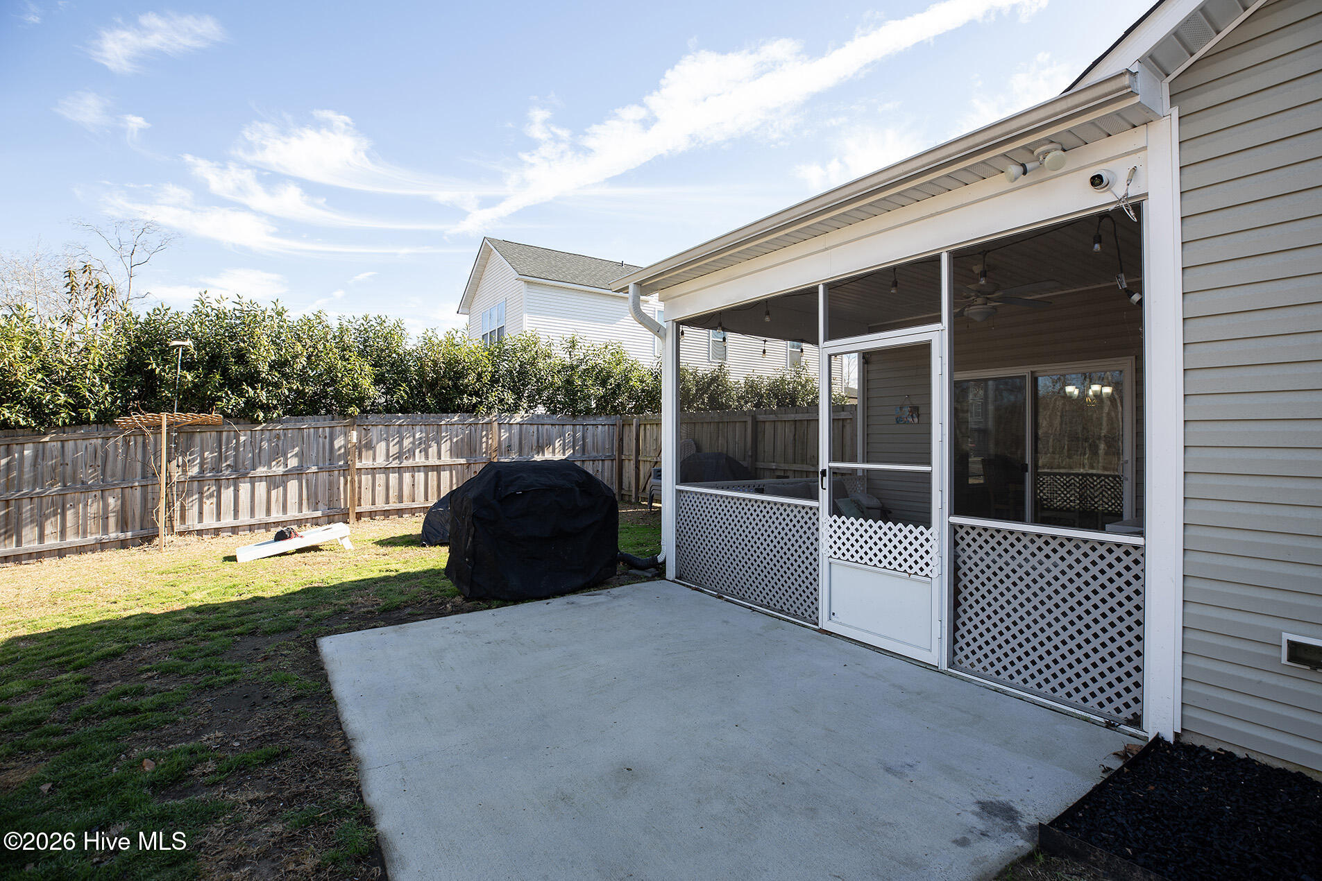 100550596 | Photo 37