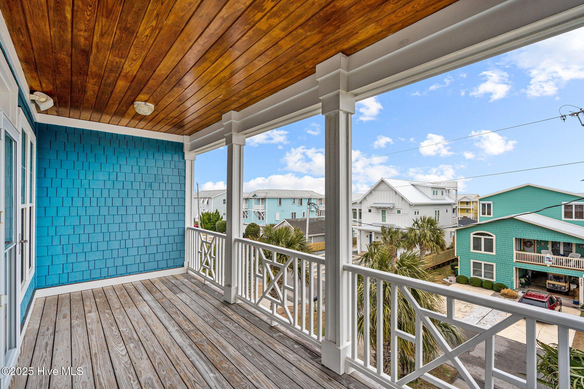 100488551 | Photo 45