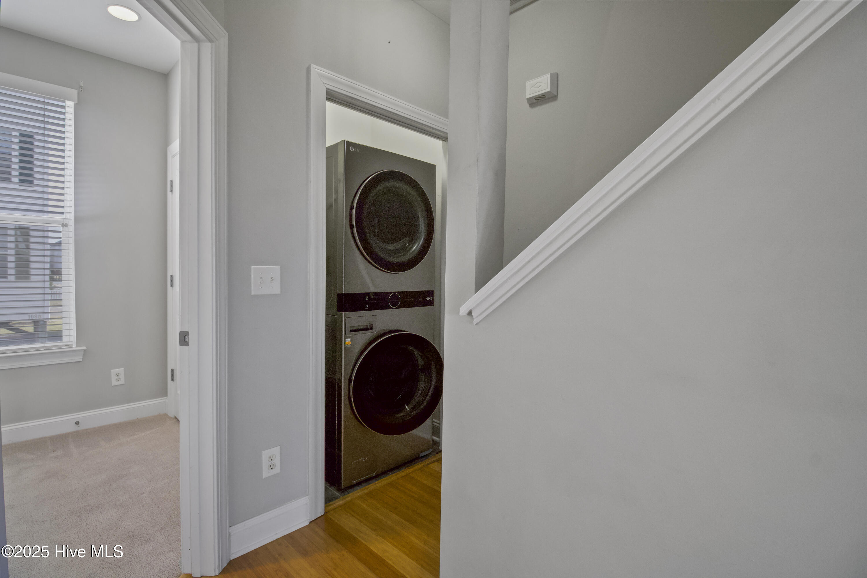 100541594 | Photo 14