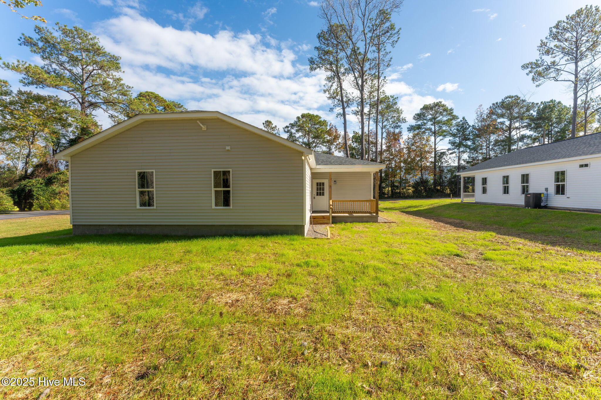 100541520 | Photo 49