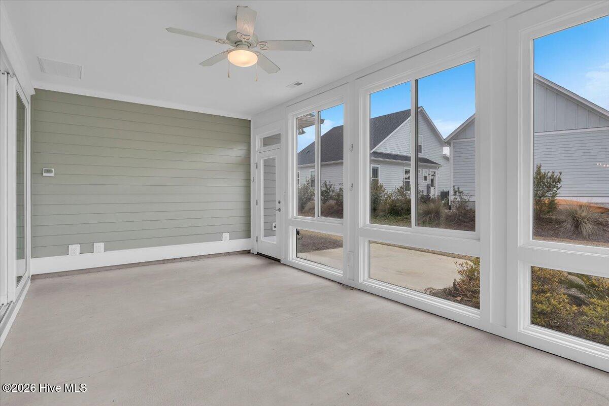 100548797 | Photo 67