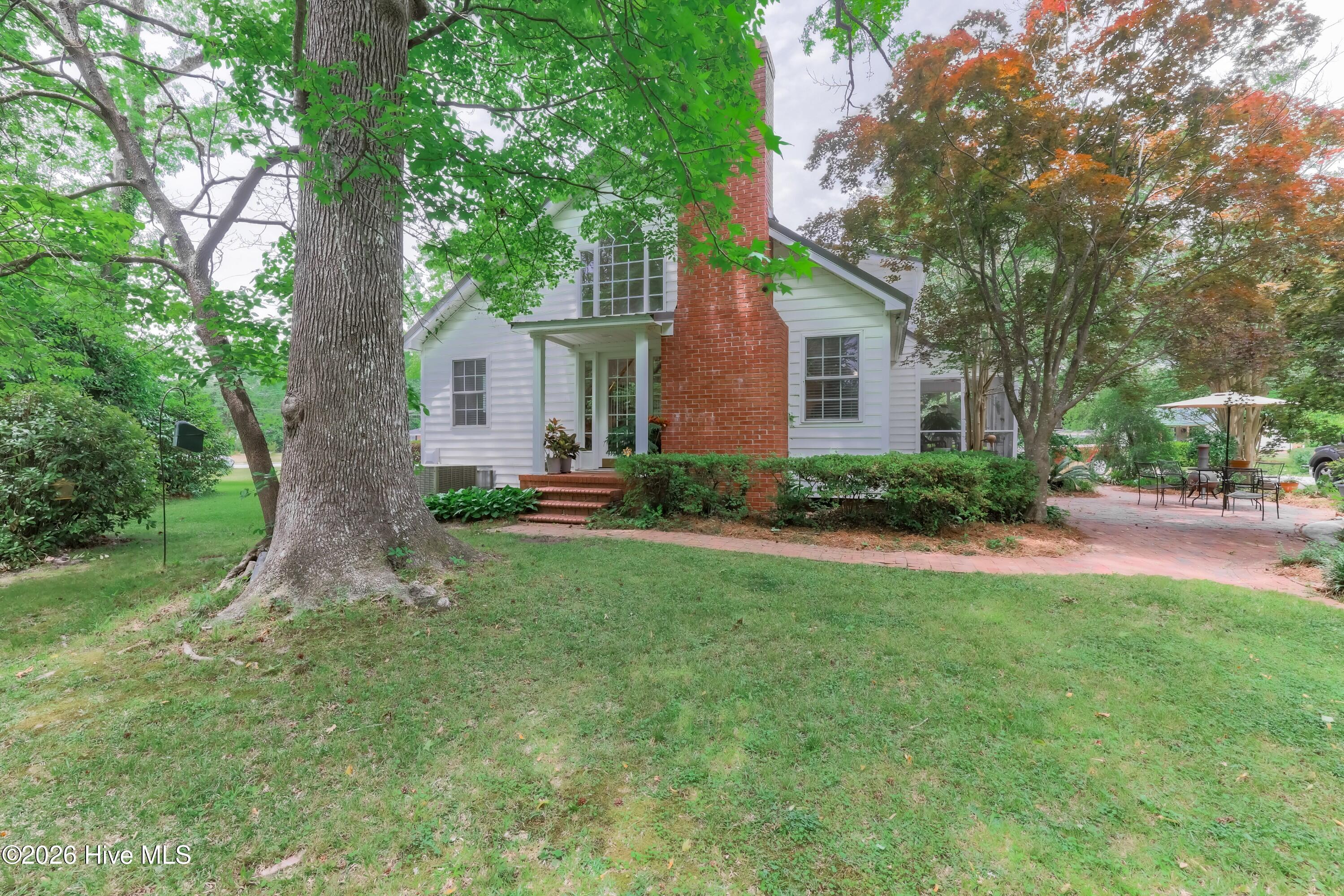 Homes for sale in Wallace, NC | 218 N Duplin St, Wallace, NC 28466 | MLS# 100573333