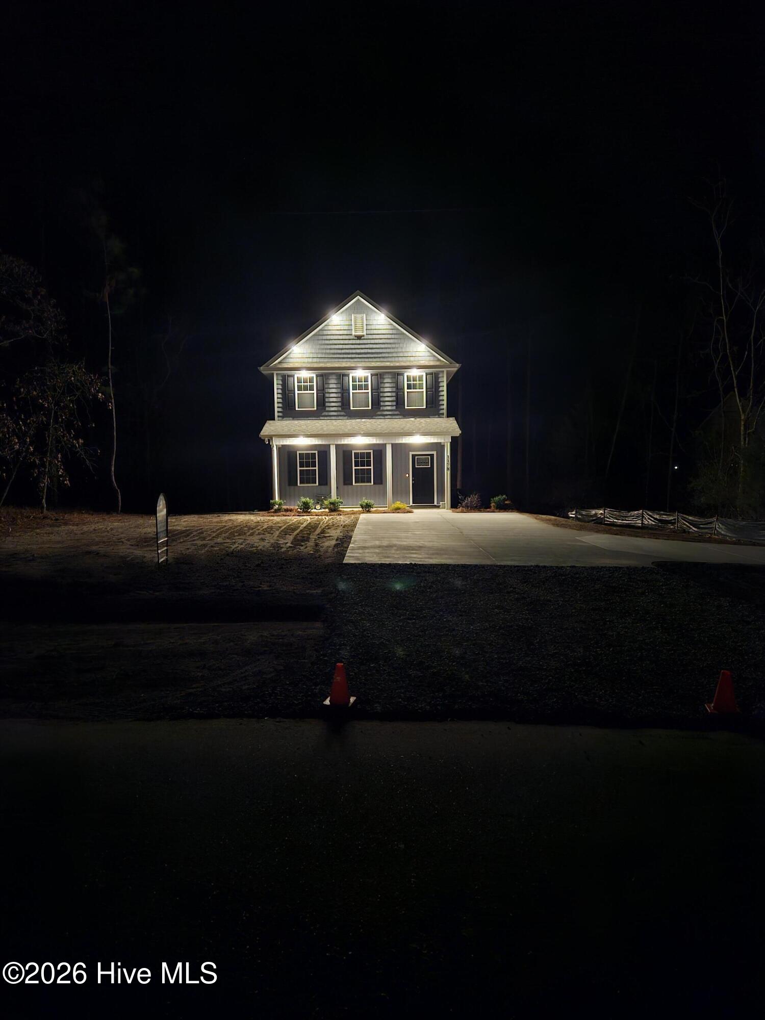 100548070 | Photo 20