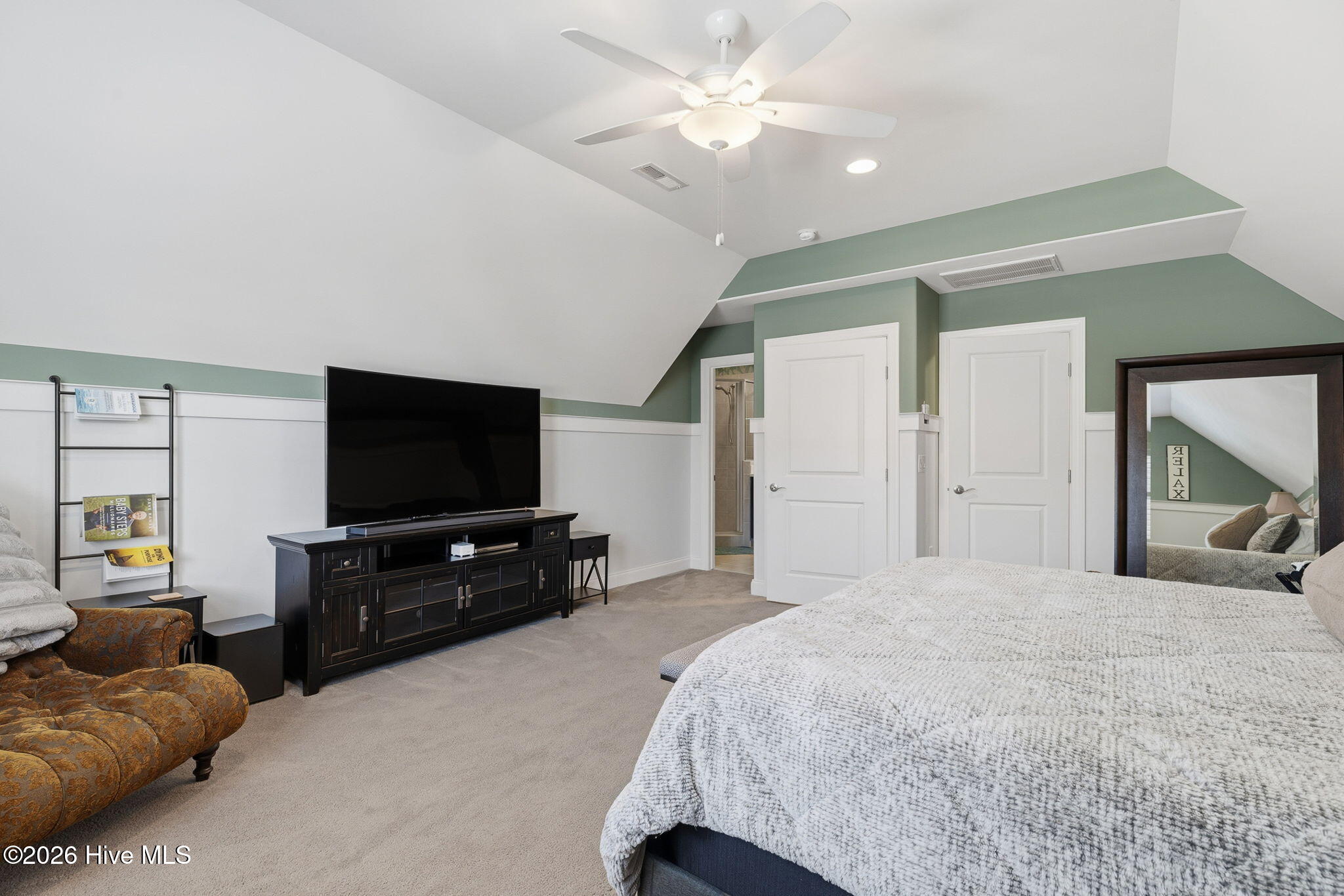 100554353 | Photo 46