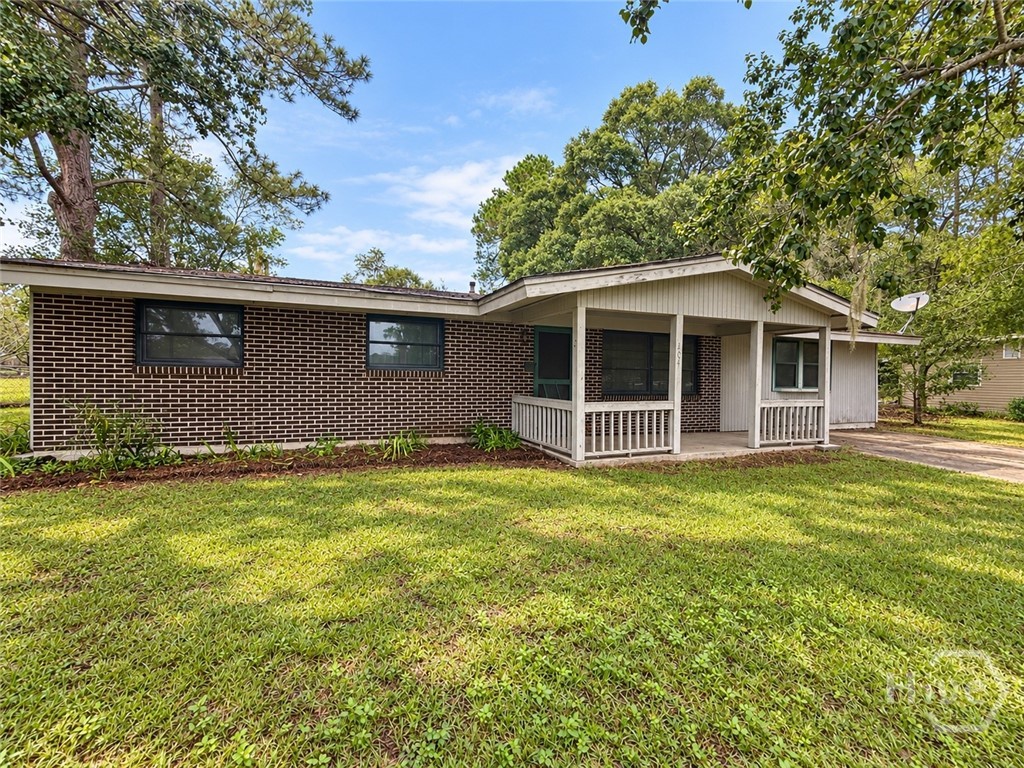 Photo 2 of Single family home for sale at 404 Mottweiler St, Rincon, GA 31326 | MLS# SA366120 | Listing updated on 2026-10-08