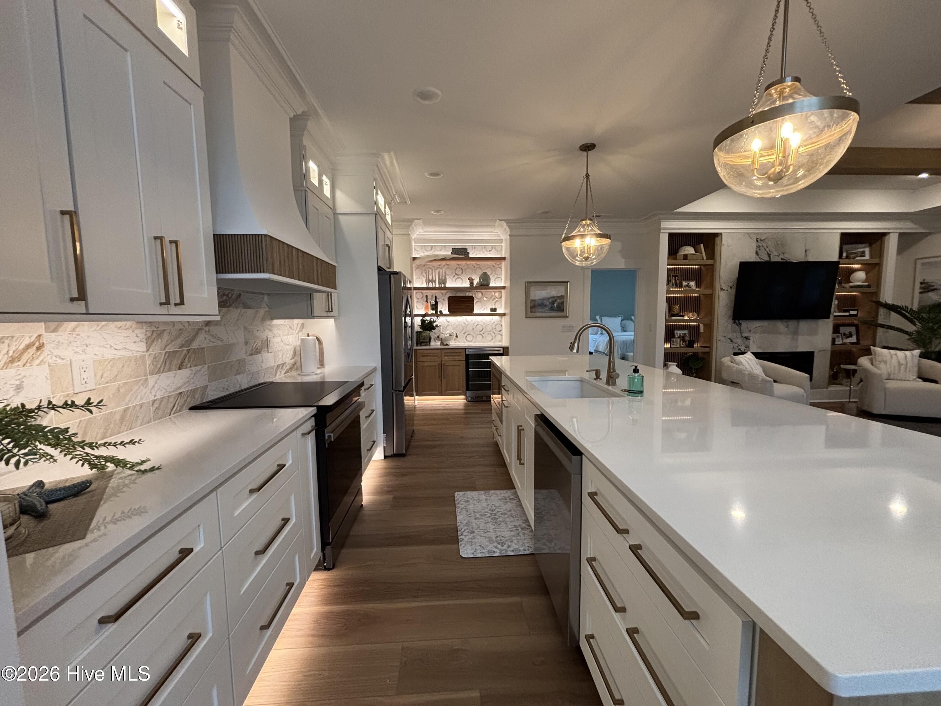 100516902 | Photo 70