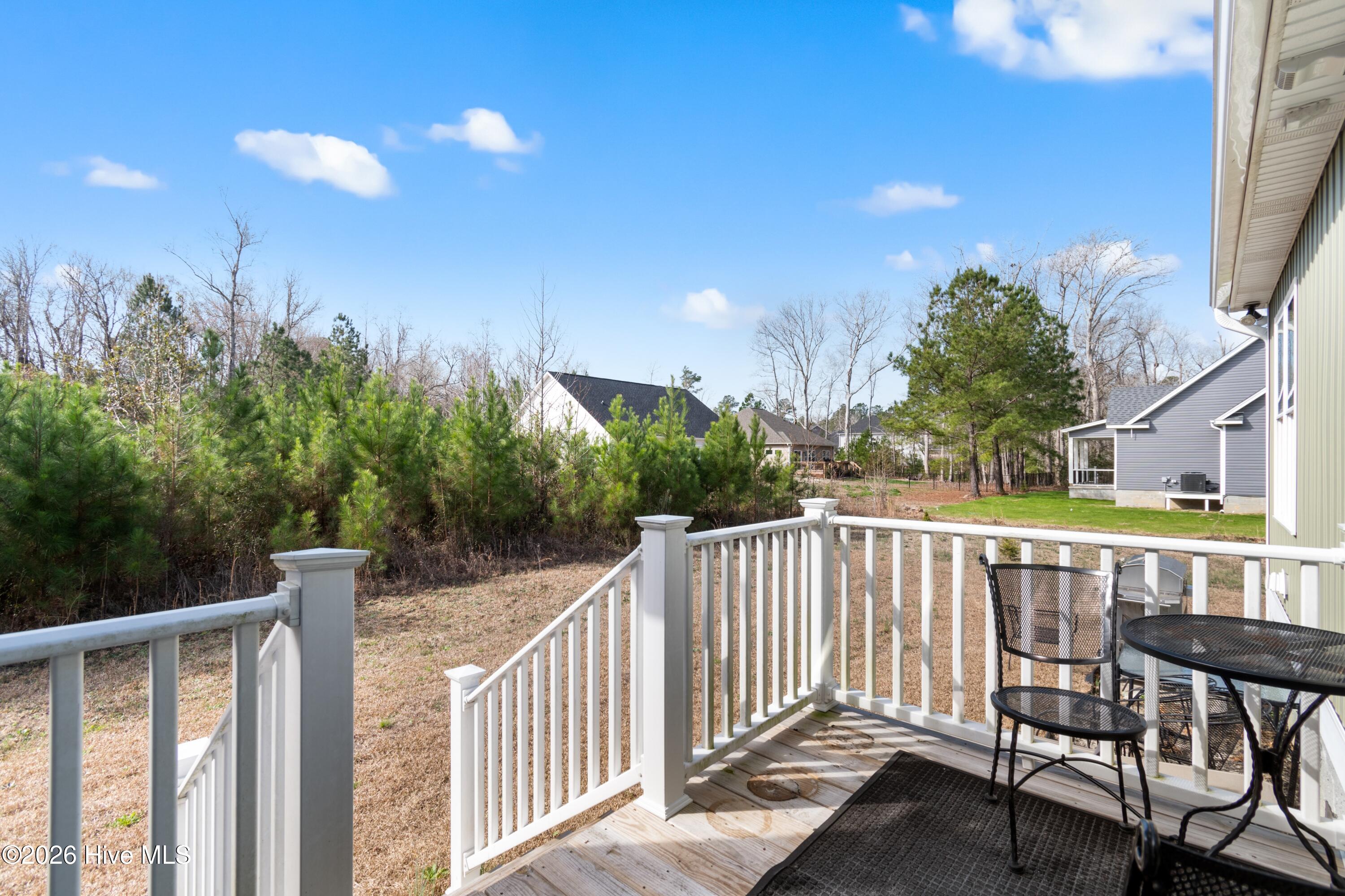 100548806 | Photo 41