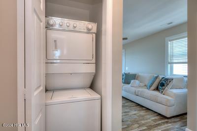 100547319 | Photo 49