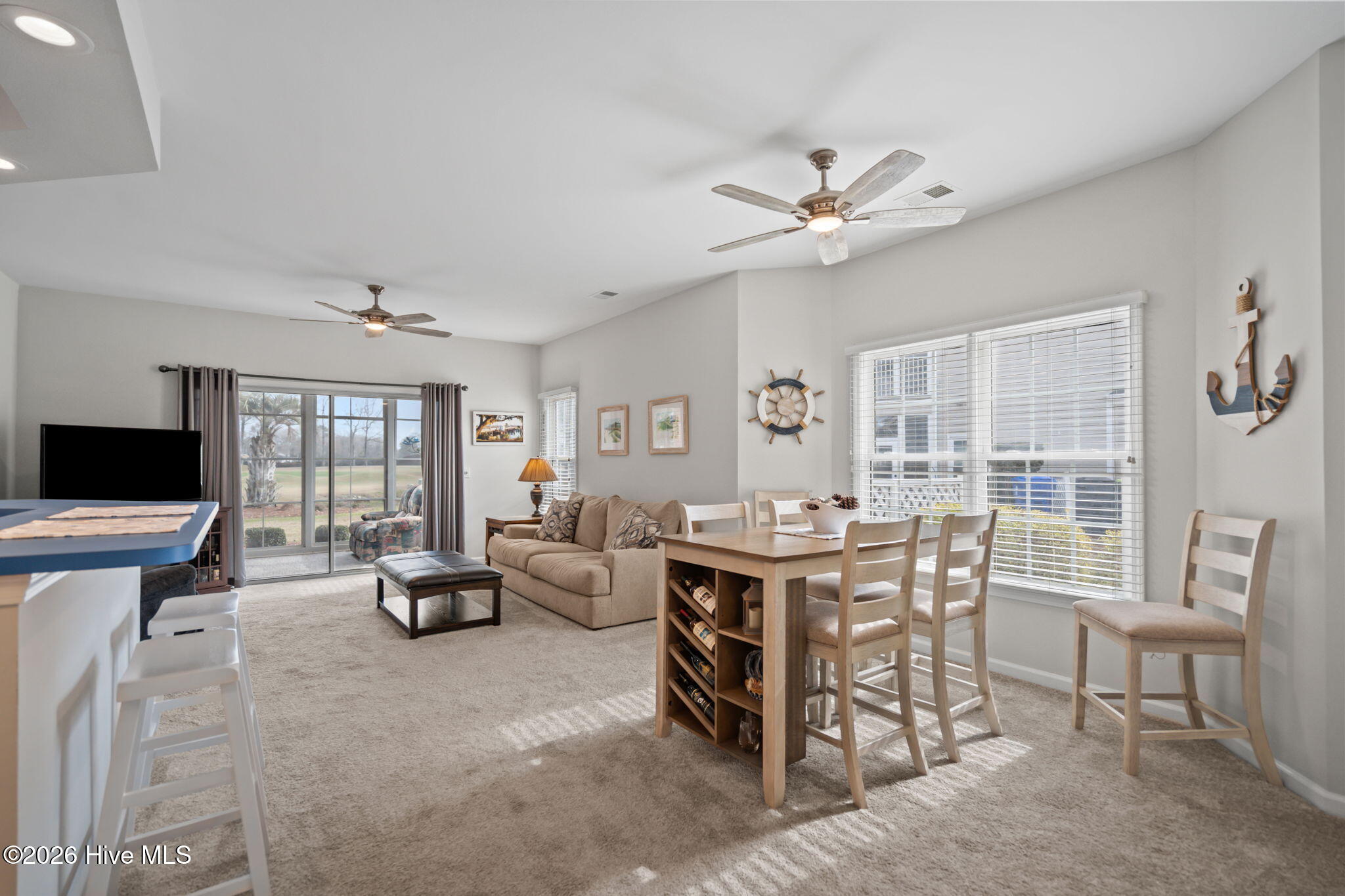 100559711 | Photo 14